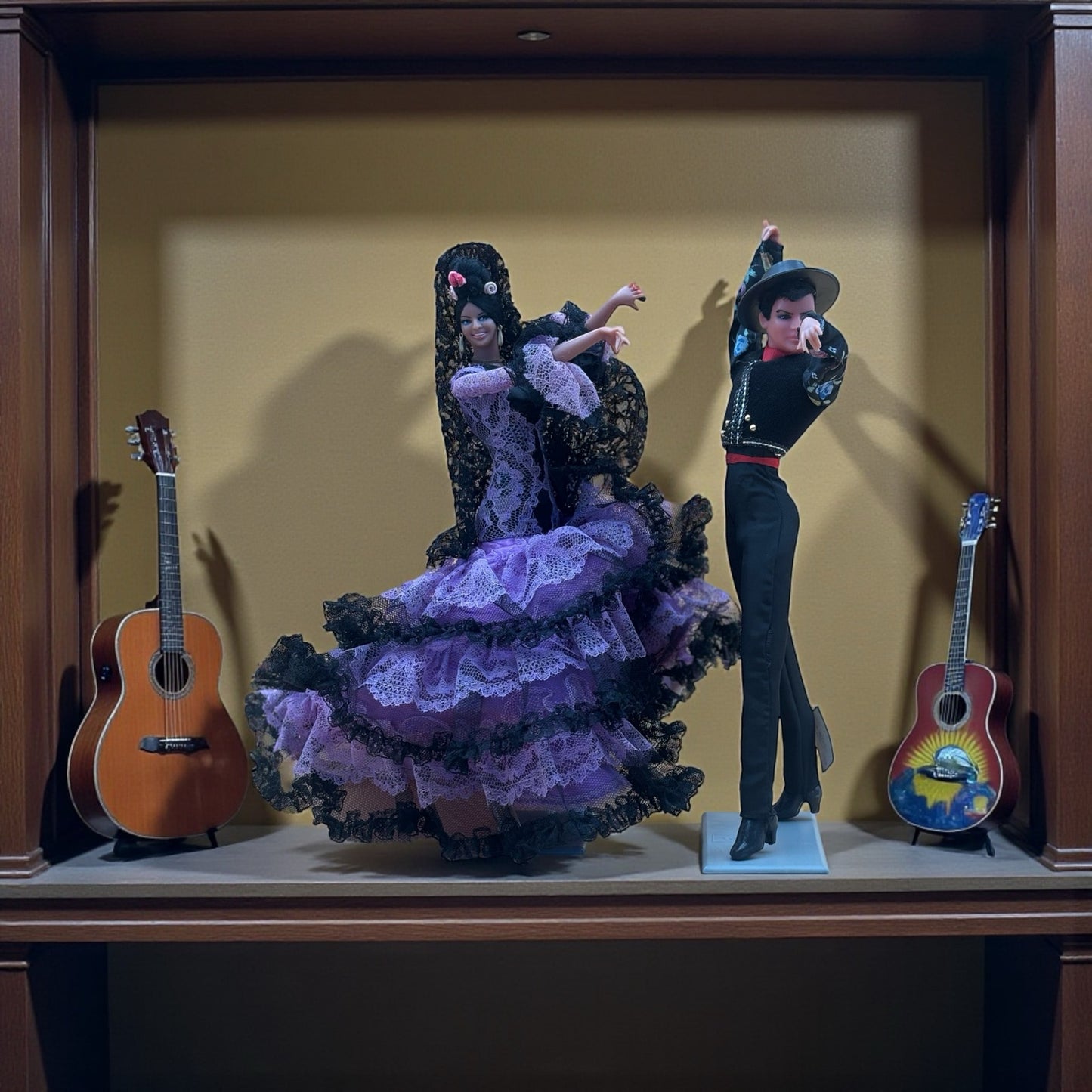 Marin Chiclana Spanish Flamenco Dancer Couple Figurines – Made in Spain