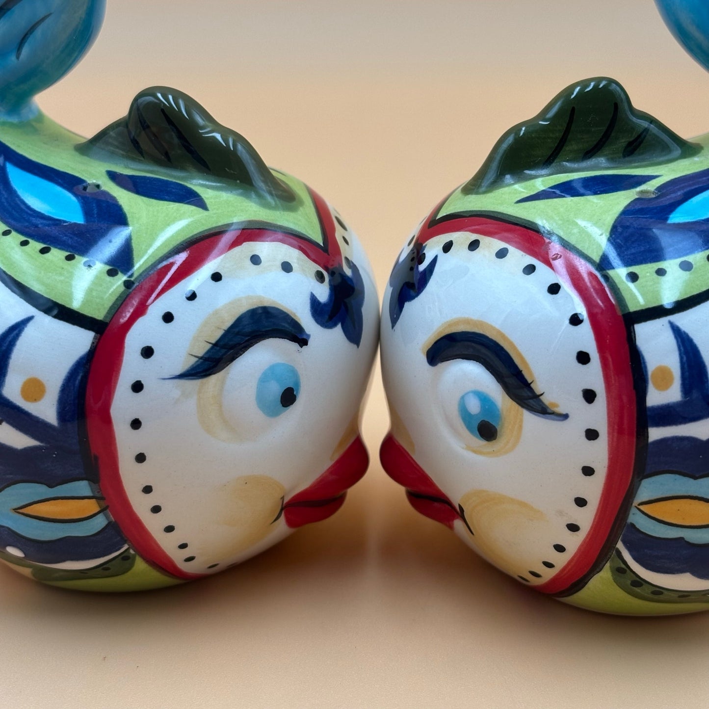 Kissing Fish Salt & Pepper Shakers β Retro Ceramic Pair with Painted Eyelashes