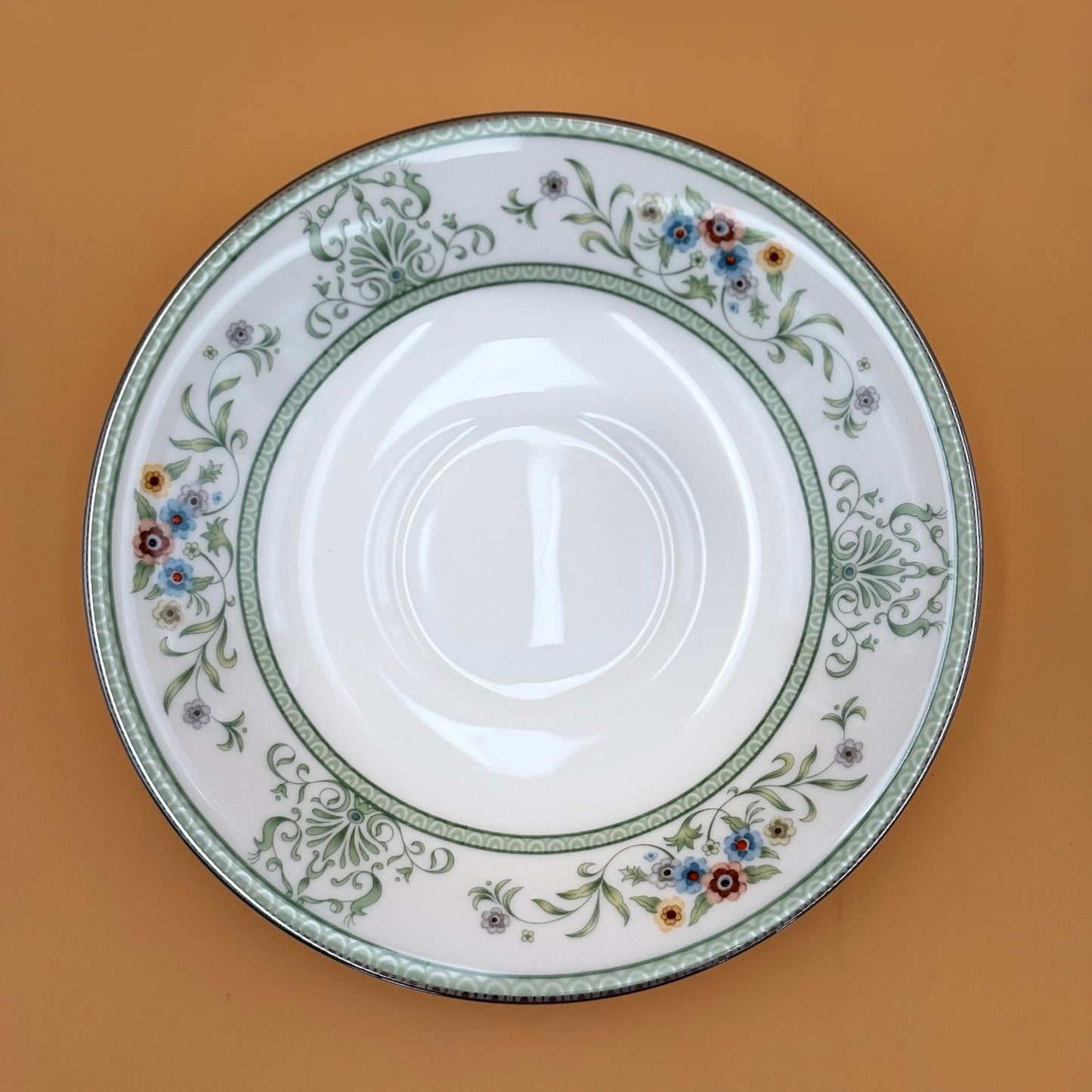 Wedgwood Bone China “Agincourt” 4-Cup & Saucer Tea Set