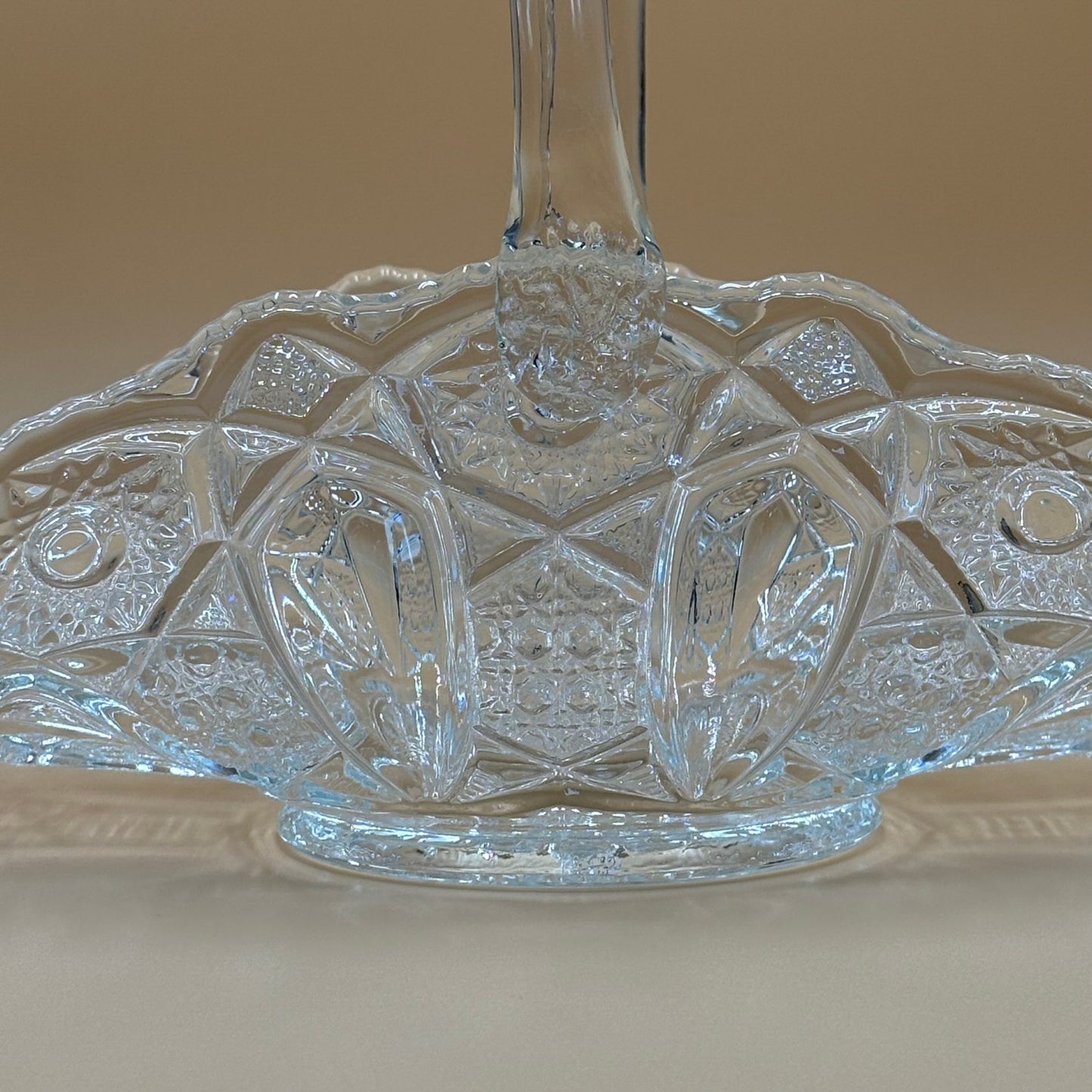 Vintage LE Smith Clear Bridal Basket Hobstar & Cane Pattern