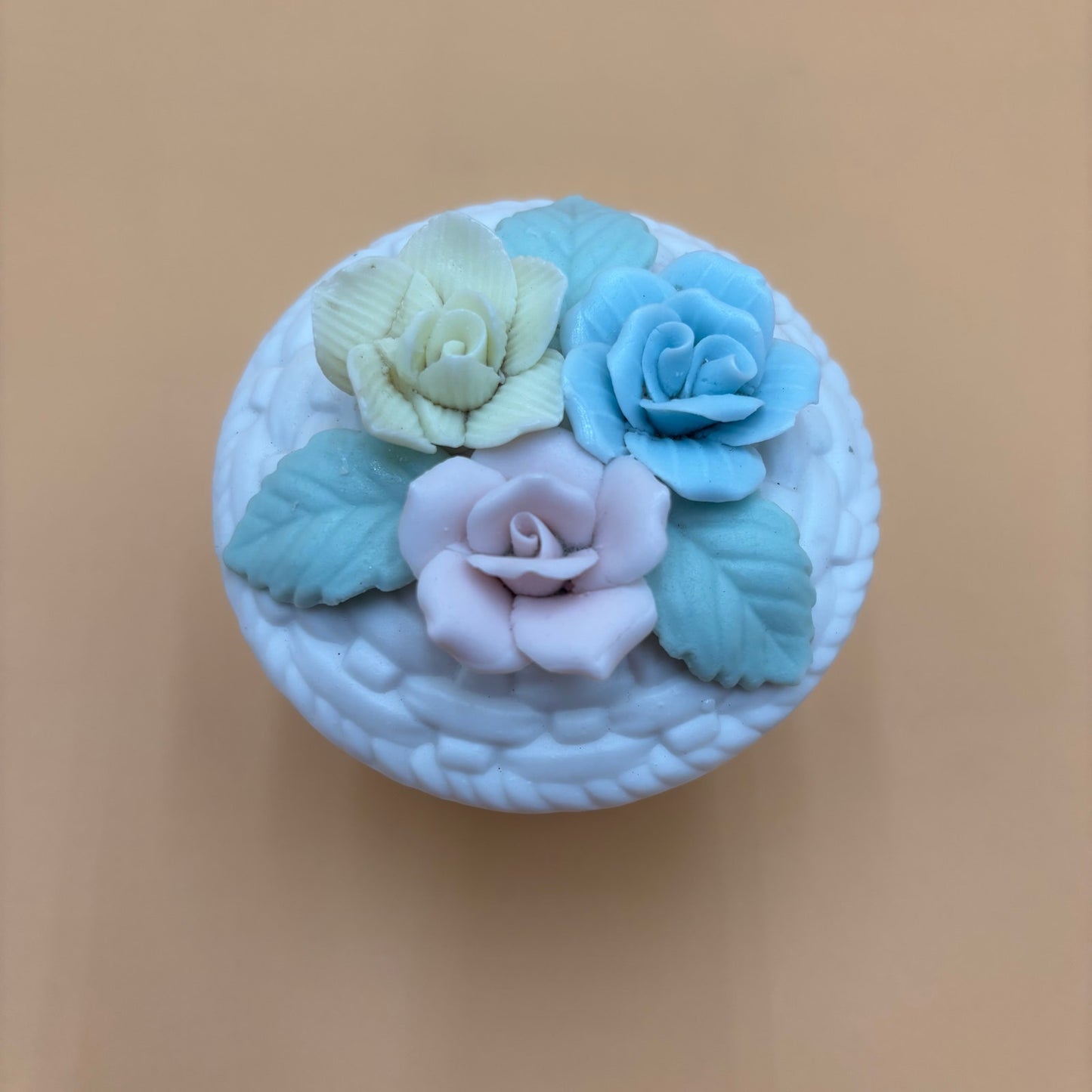 Porcelain Basket with Pastel Floral Lid – White Lattice Design