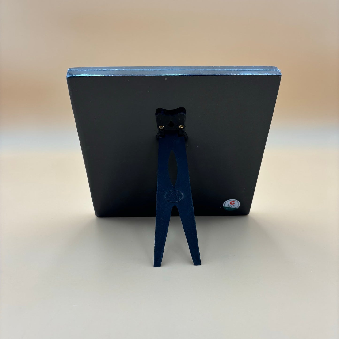 Hand-Painted Panda & Cherry Blossom Plaque – Sealed Decorative Art with Easel