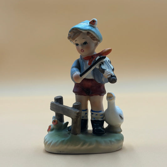 Vintage Erich Stauffer Boy with Fiddle Figurine - 44/94