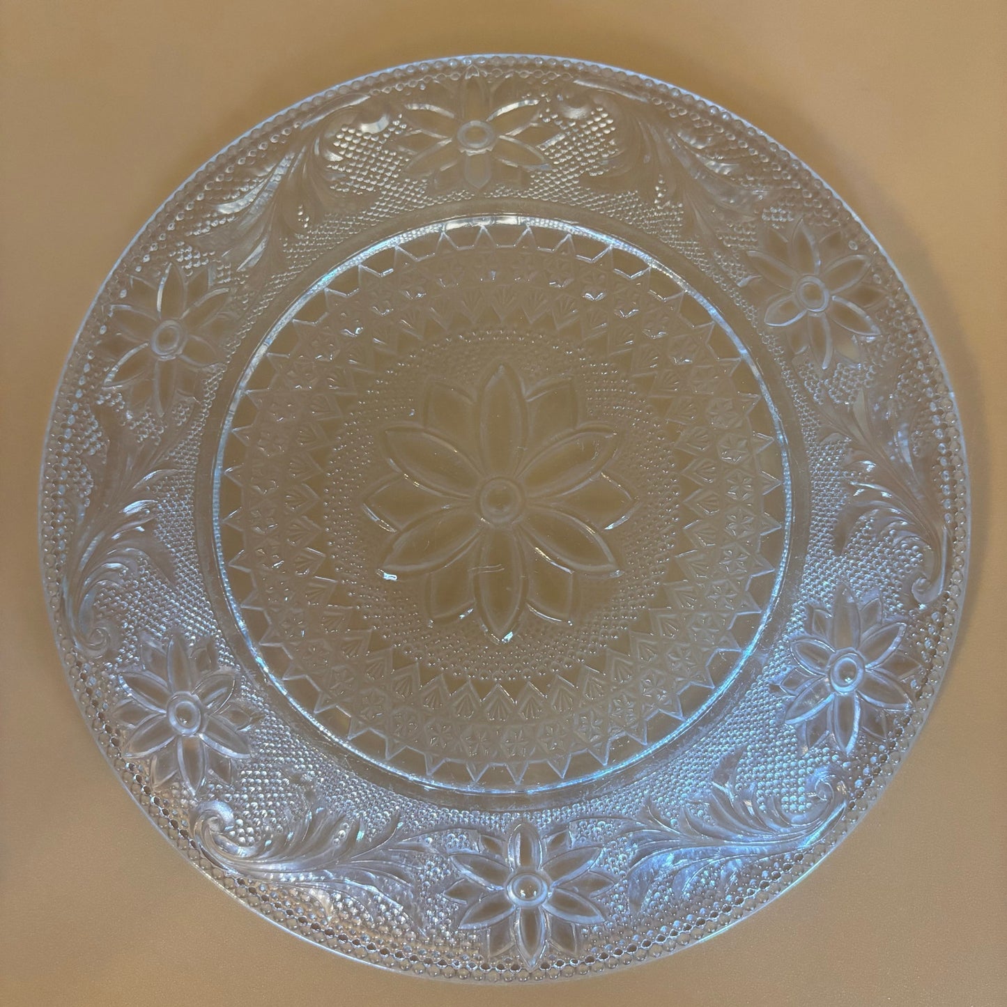 Vintage Set-4 Anchor Hocking Sandwich Glass Luncheon Plates - 8"