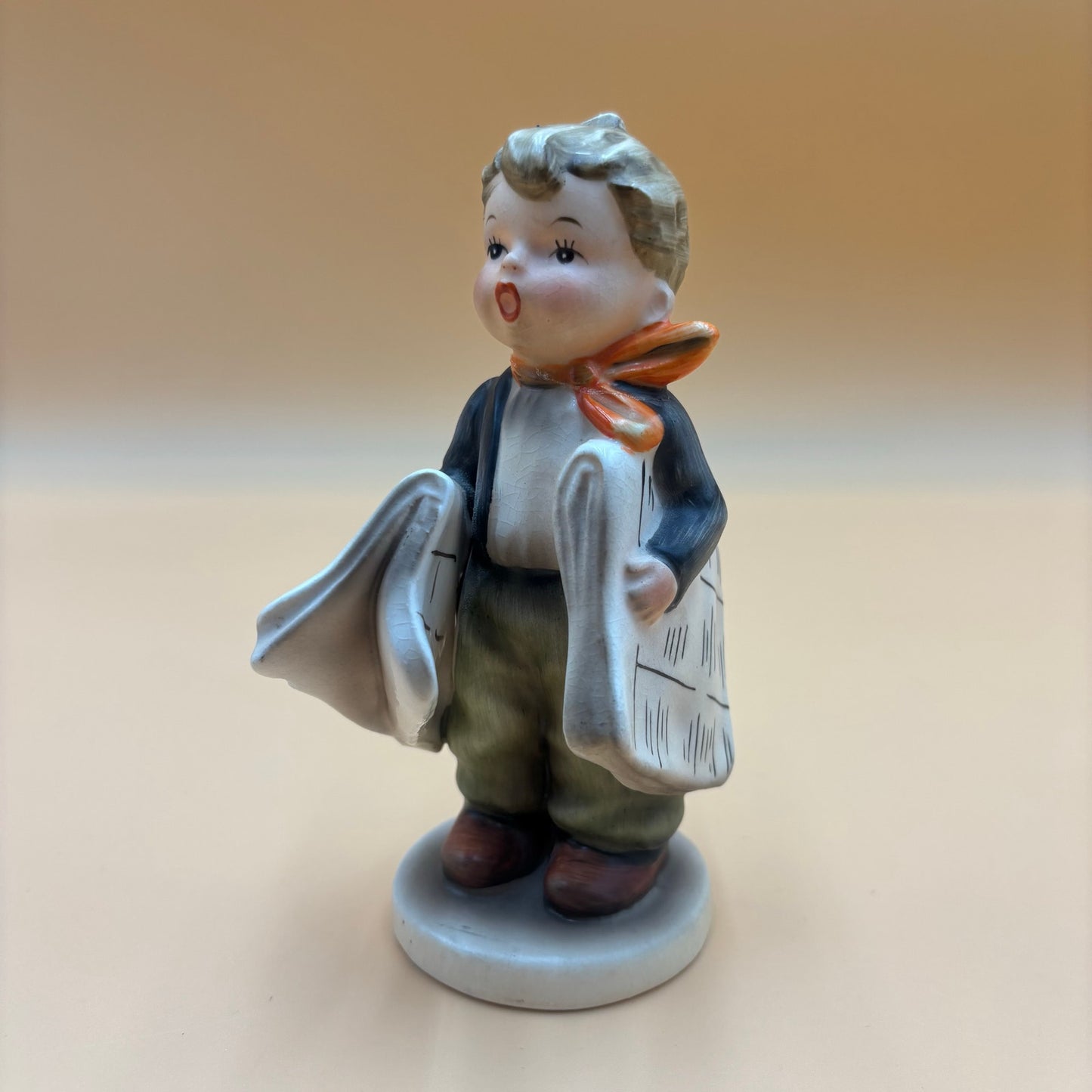 Napco “Newsboy” Porcelain Figurine – AH1B Japan 1950s