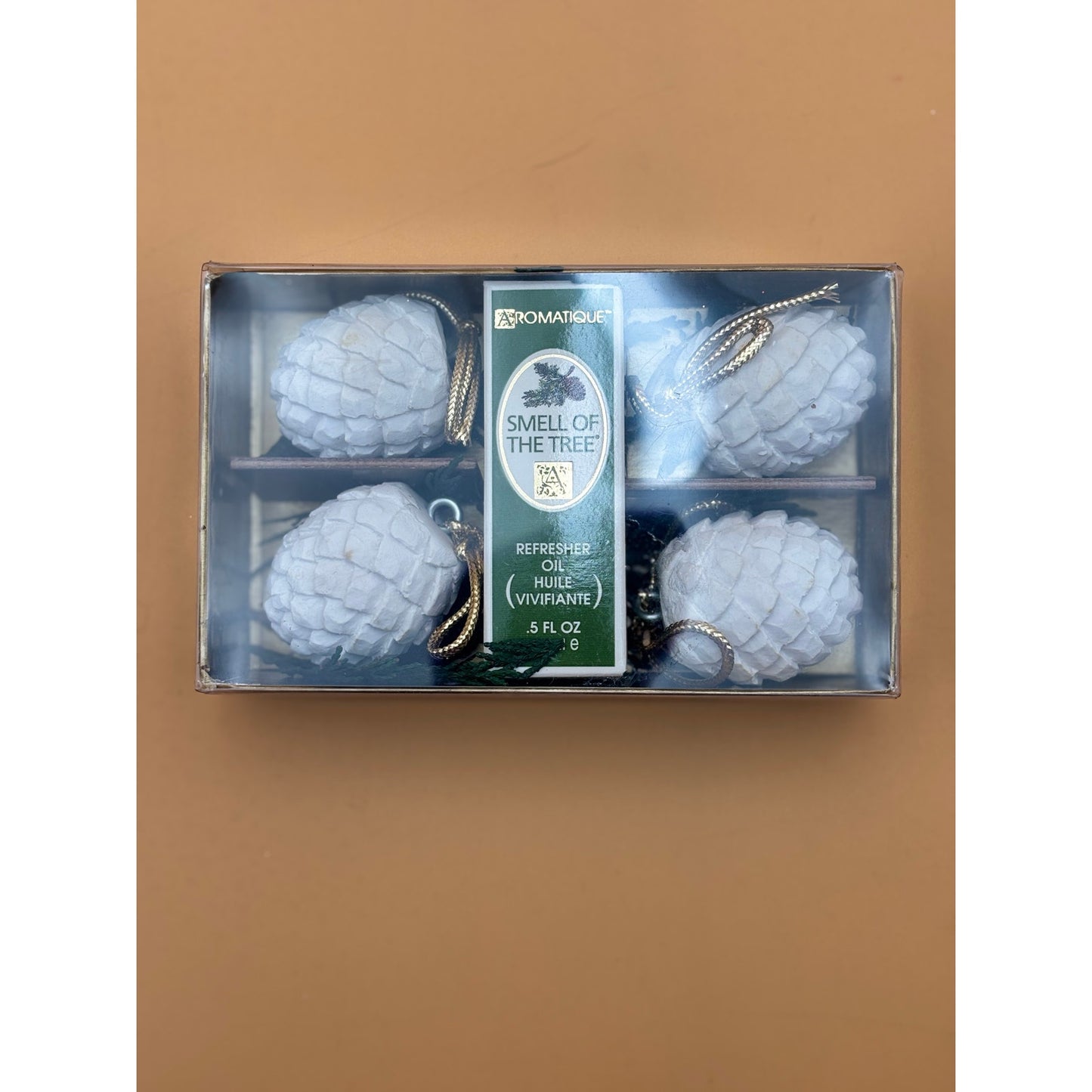 Aromatique Smell of the Tree Refresher Oil & Ornament Set