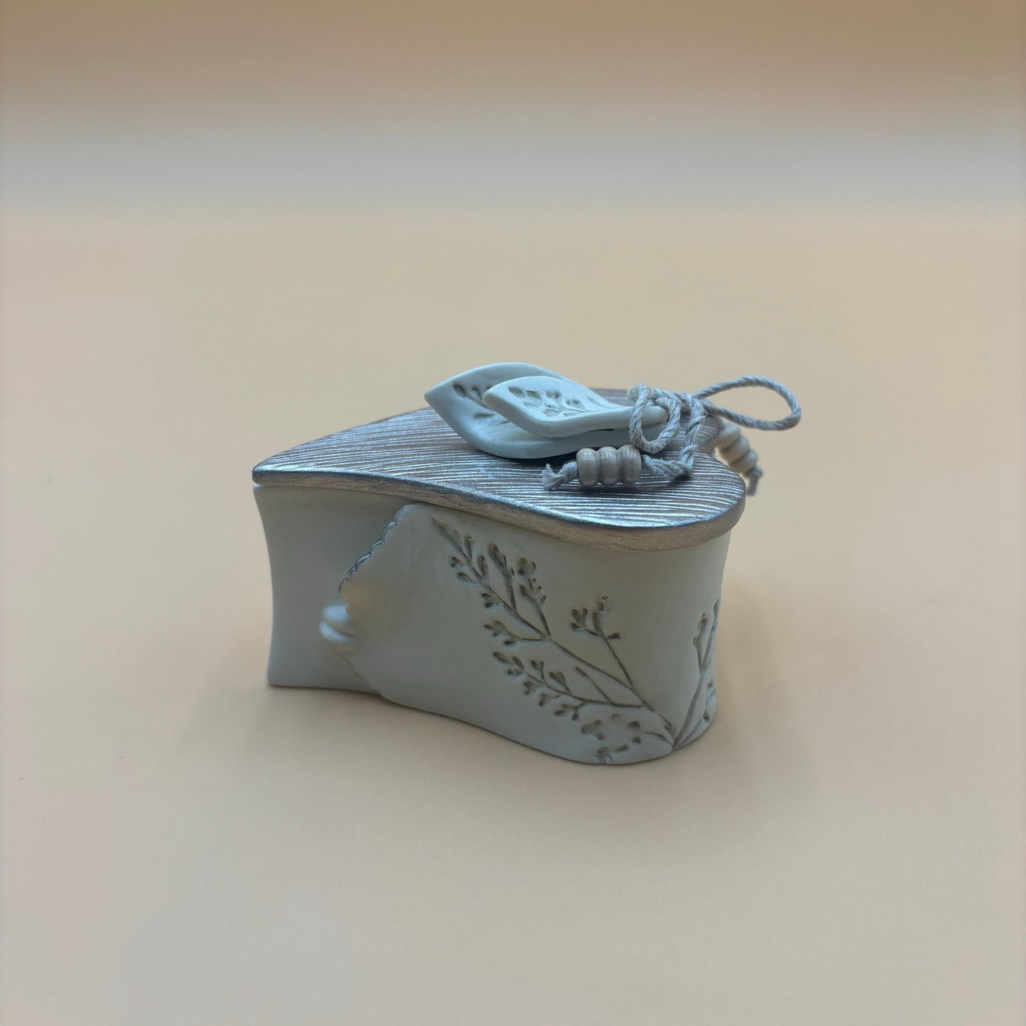 Nature’s Poetry Heart-Shaped Ceramic Trinket Box (2010 Enesco)