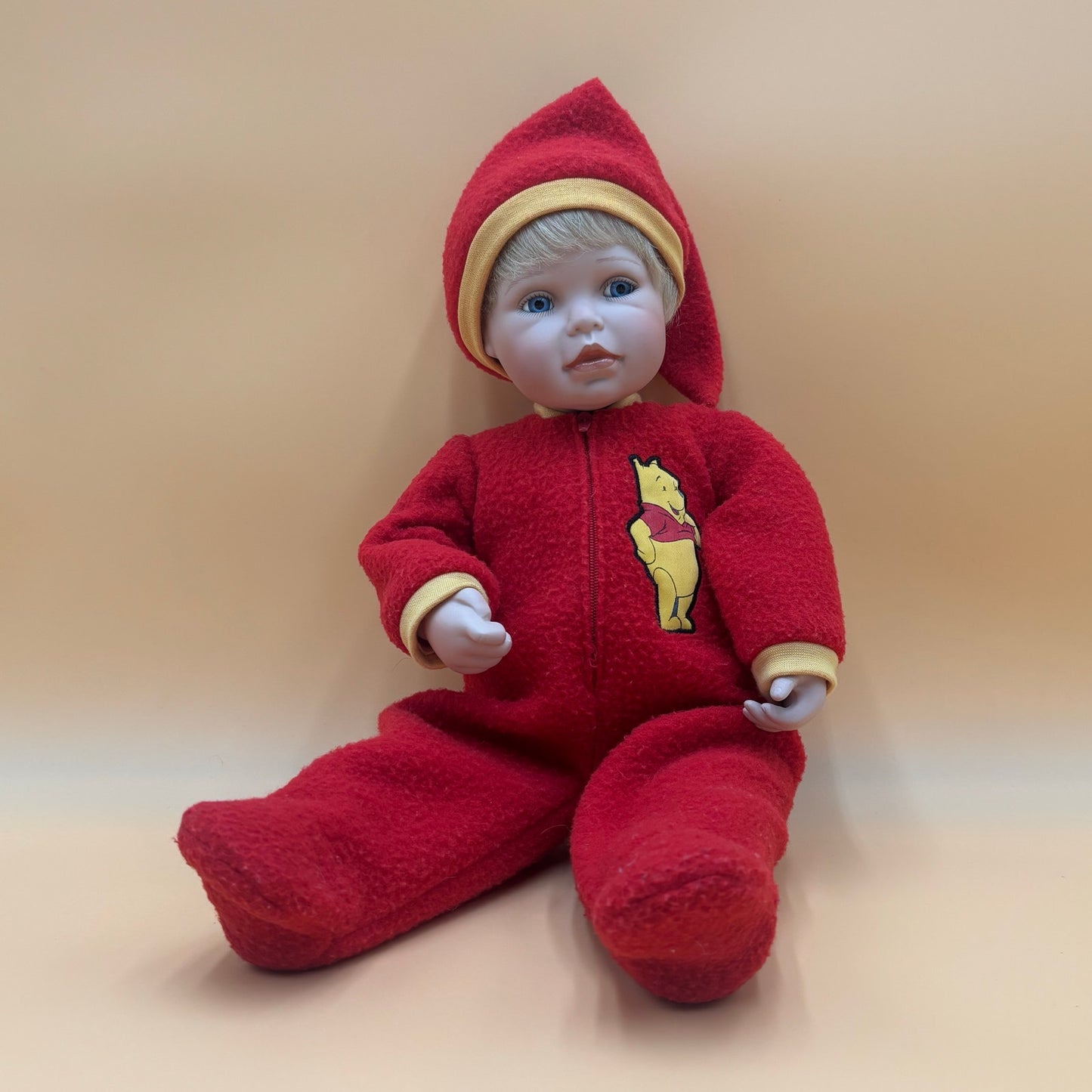 Ashton Drake Galleries "It's Time for Bed Pooh" Porcelain Doll #7582FF