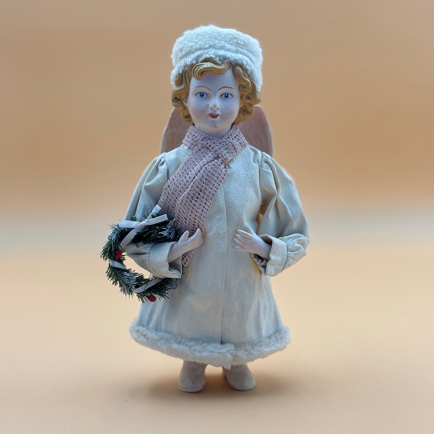 Russ Berrie Christmas Angel Figurine with Wreath – Made in the Philippines