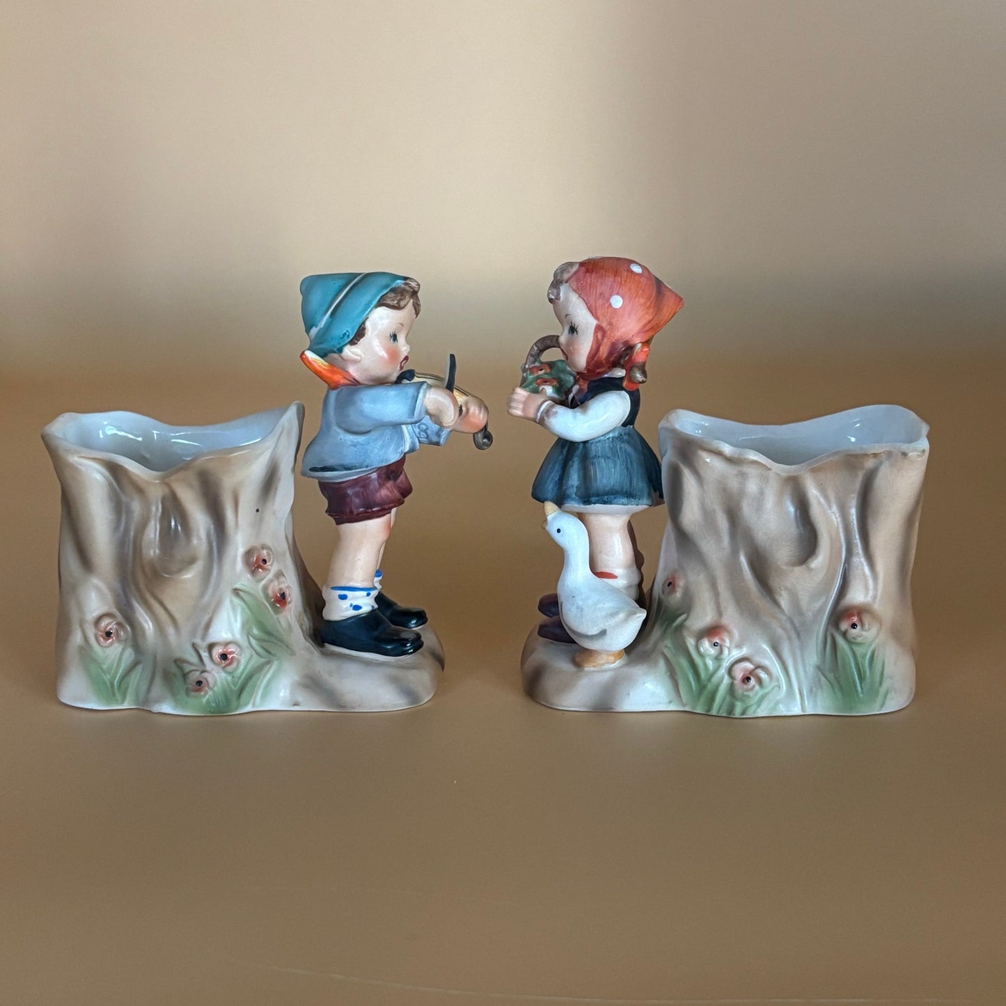 Enesco Figurine Vintage Planters – Boy with Violin & Girl with Basket – Set of 2