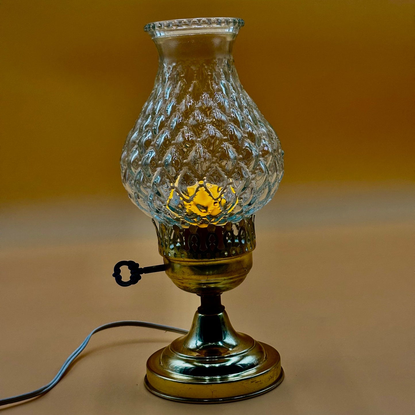 Vintage Electric Hurricane Lamp - For Parts/Repair