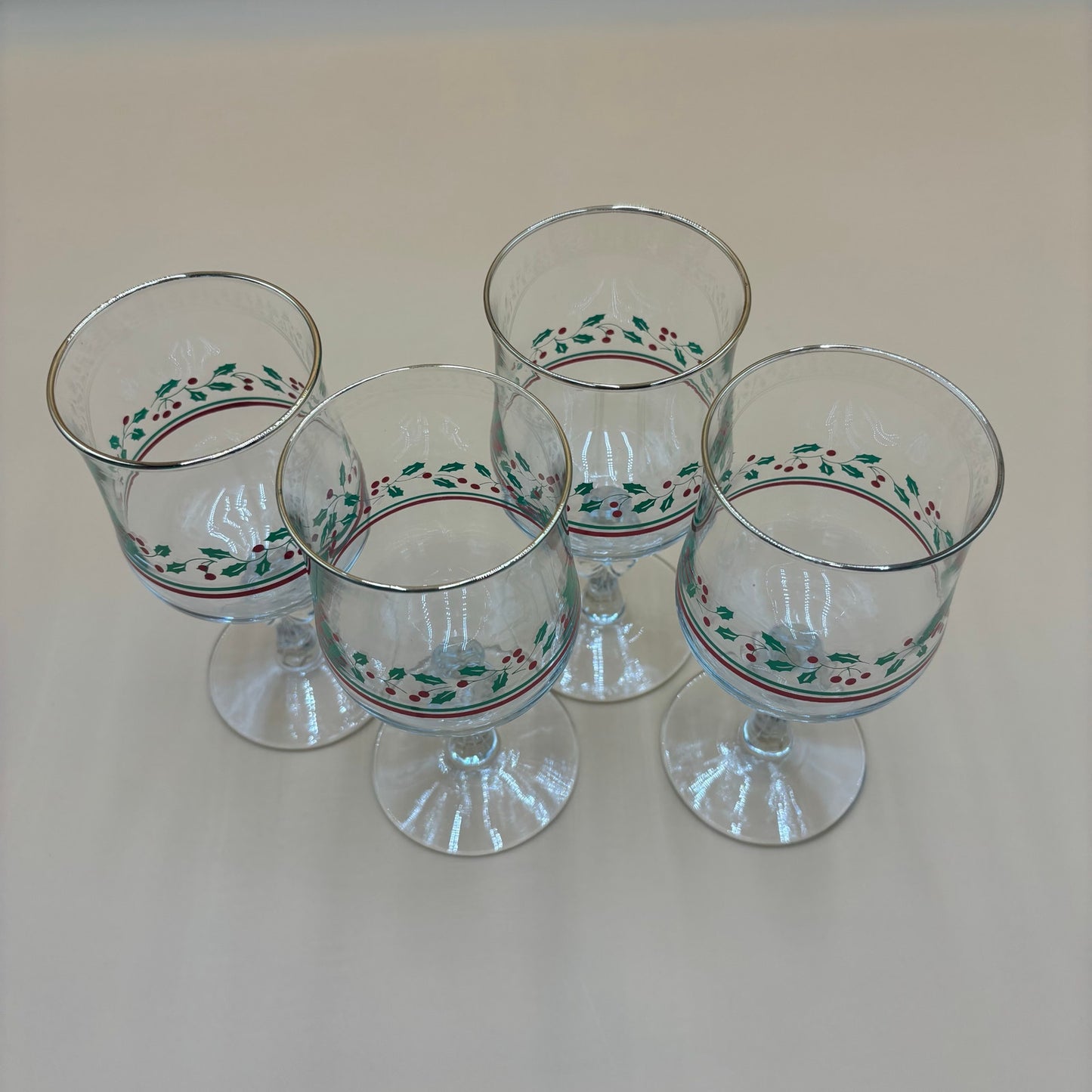 Vintage Libbey Holly & Berries Highball Glasses – Set of 4 – 1980s Christmas Collection