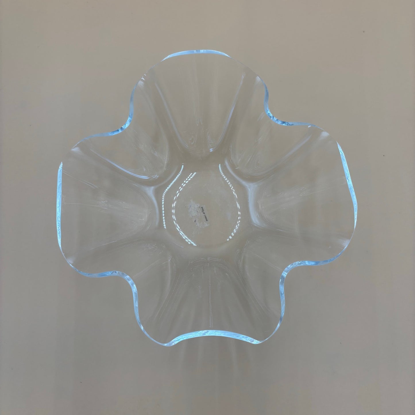 Set of 8 Vintage Acrylic Handkerchief Bowls - Made in Taiwan