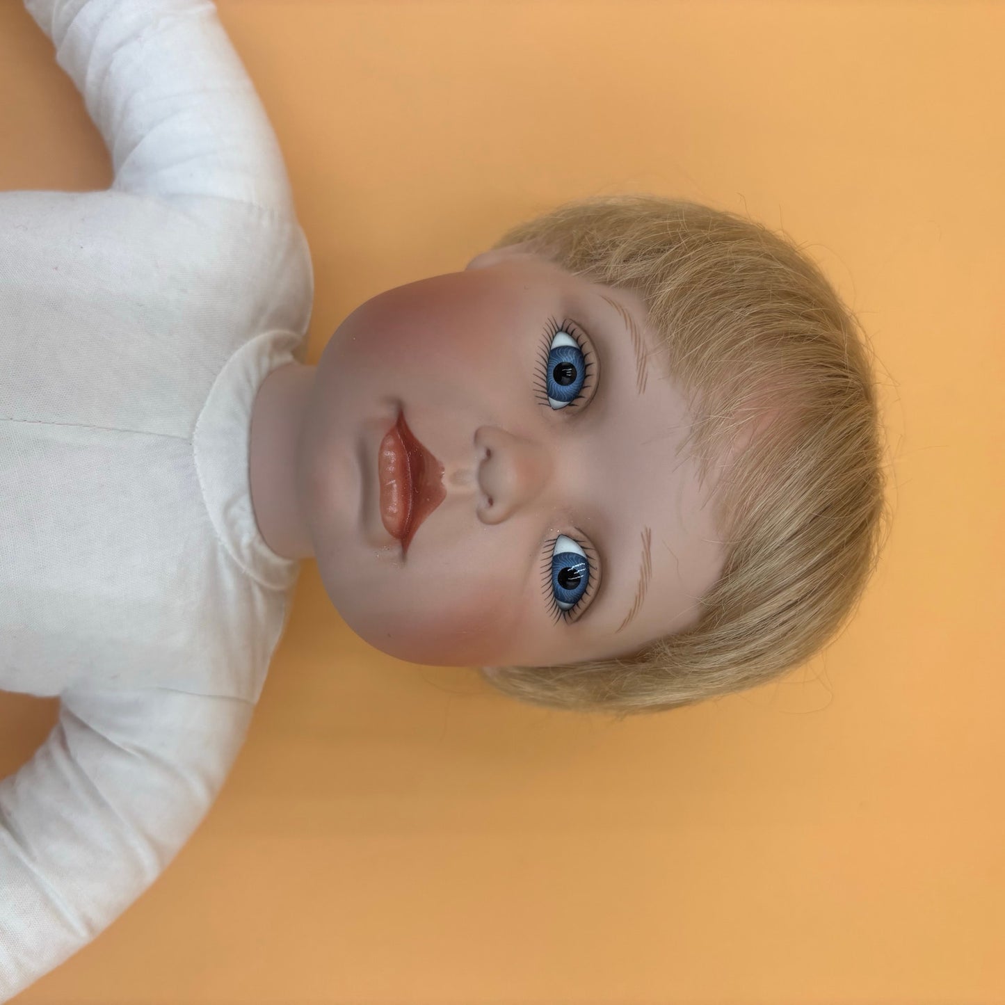 Ashton Drake Galleries "It's Time for Bed Pooh" Porcelain Doll #7582FF