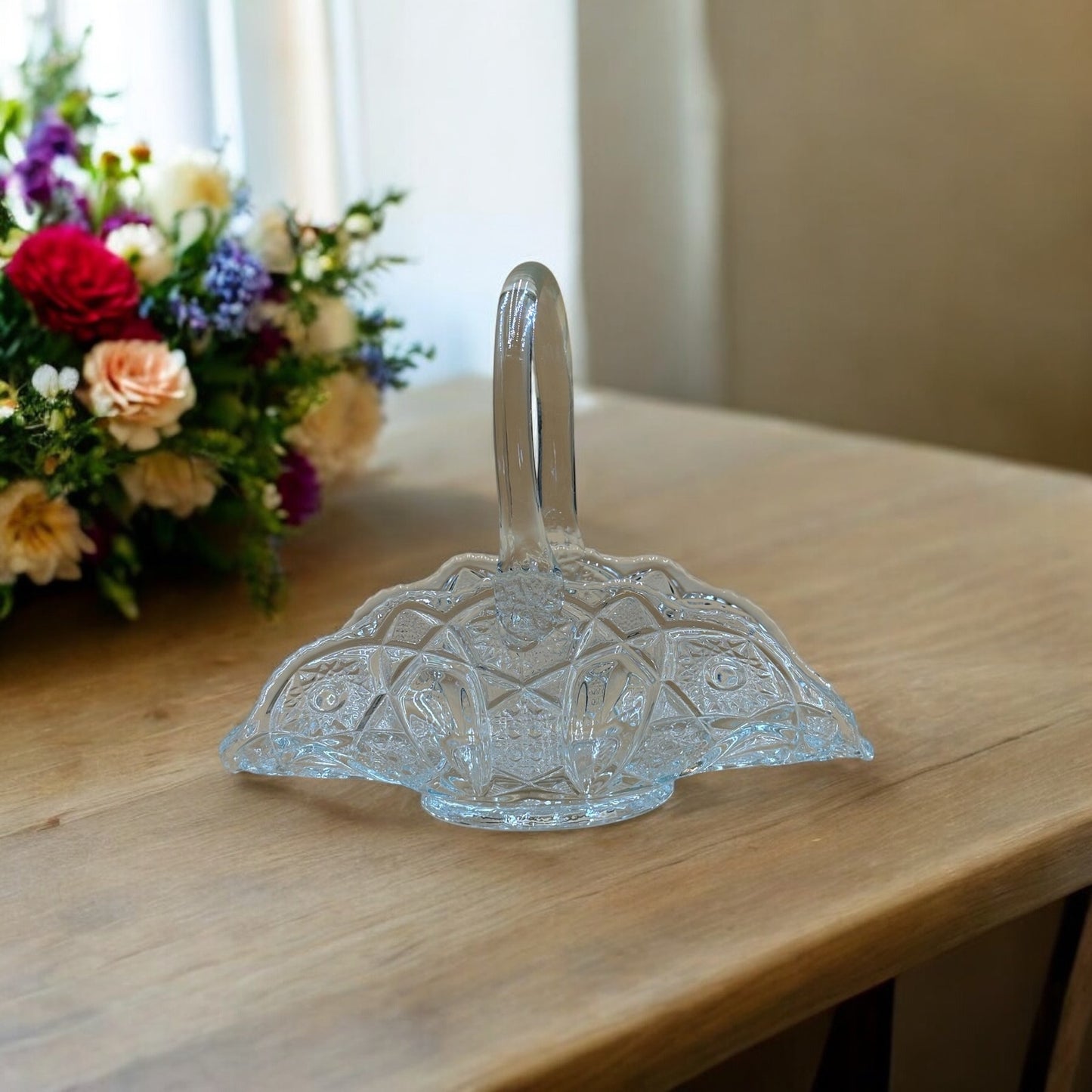 Vintage LE Smith Clear Bridal Basket Hobstar & Cane Pattern