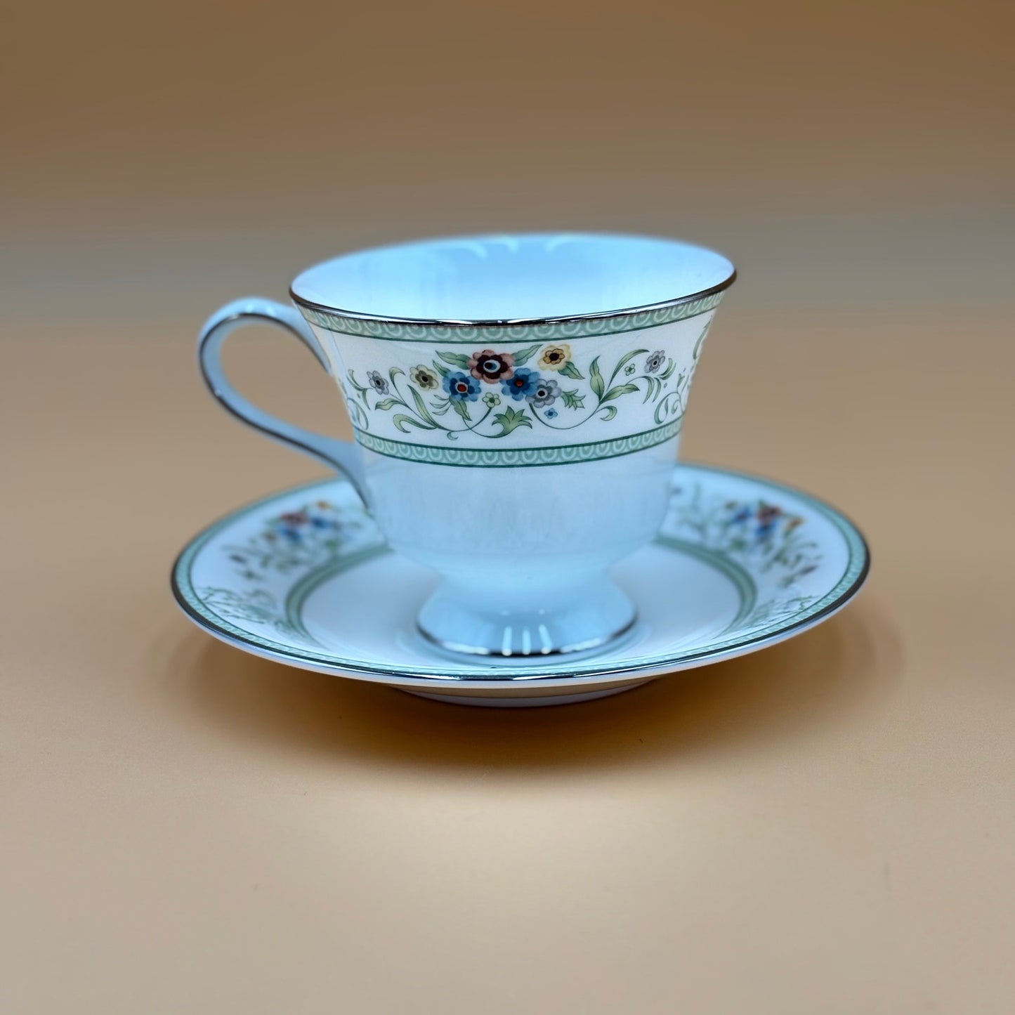 Wedgwood Bone China “Agincourt” 4-Cup & Saucer Tea Set