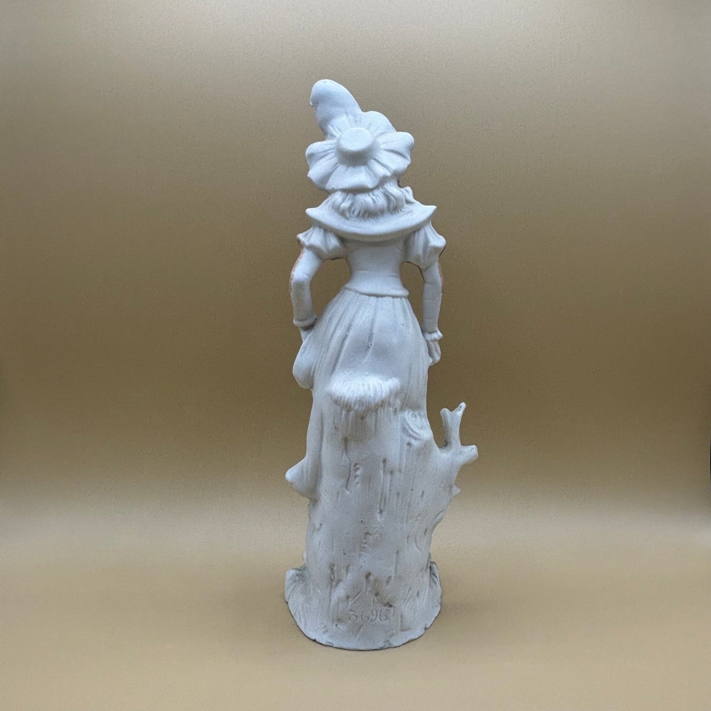 VTG Victorian Lady Figurine with Feathered Hat