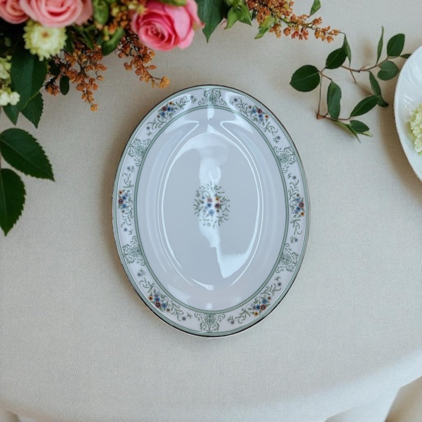 Wedgwood Agincourt R4471 Oval Serving Platter 15.5”