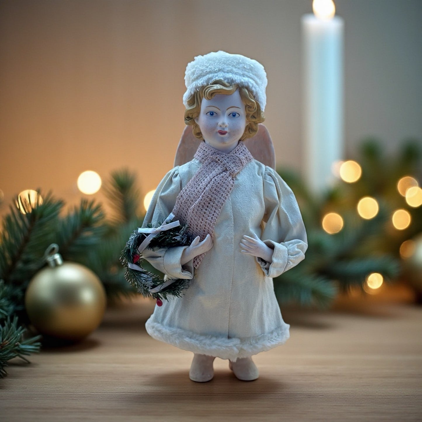 Russ Berrie Christmas Angel Figurine with Wreath – Made in the Philippines