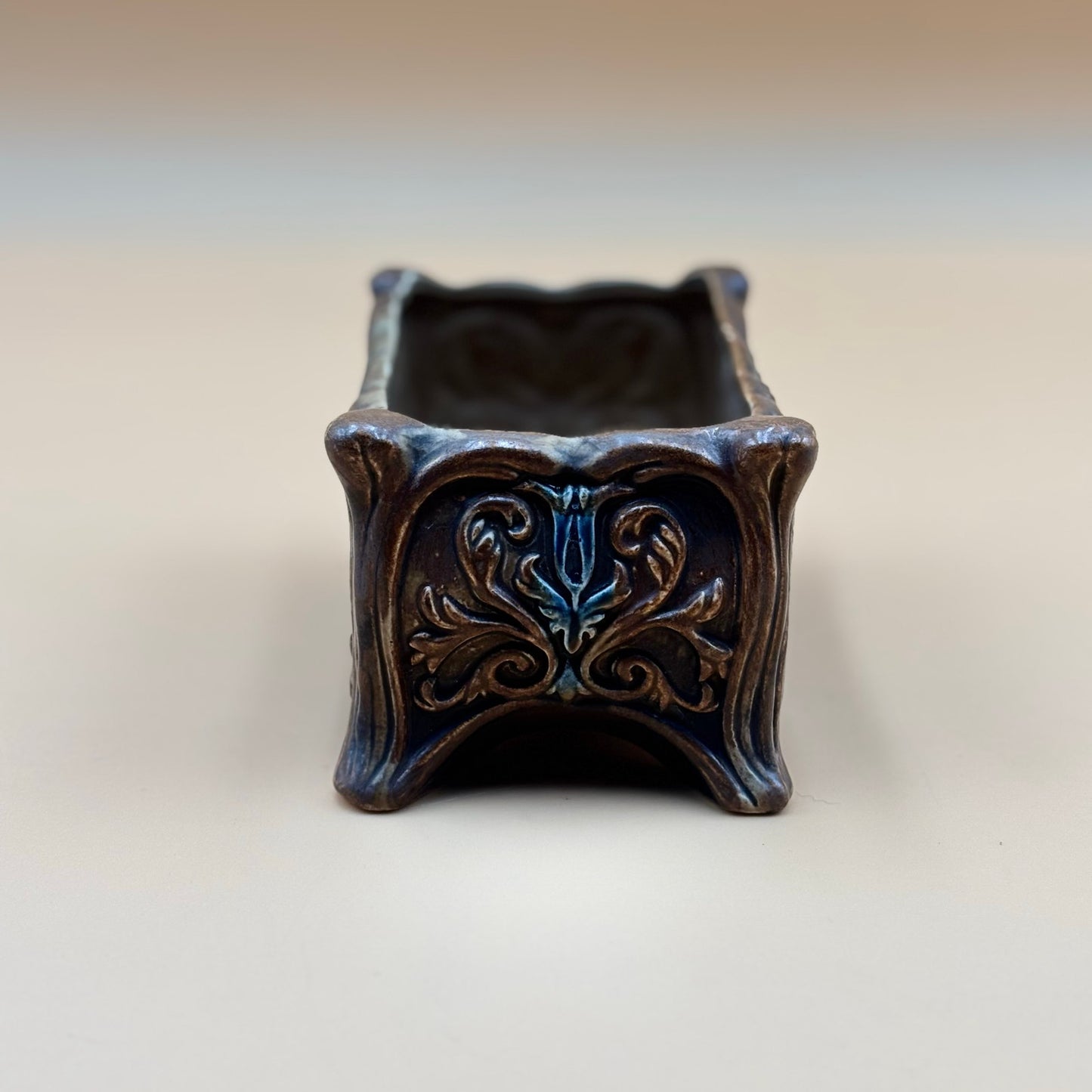 Vintage Supreme Imports Japan Ceramic Planter – Brown & Bluish Gray Relief