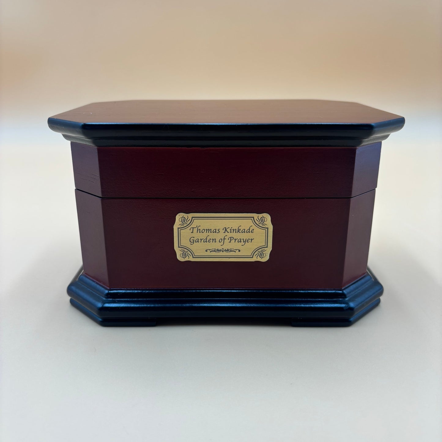 Thomas Kinkade Garden of Prayer Music Box – Ardleigh Elliott, Plays “You’ll Never Walk Alone”
