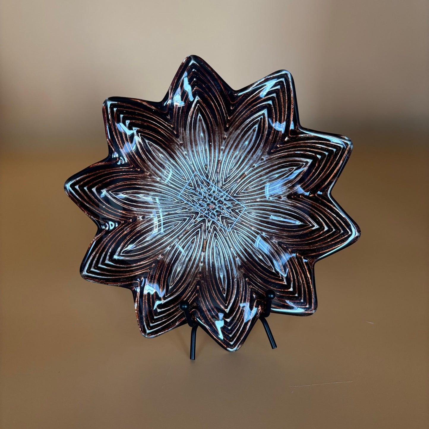 Handmade Turkish Ceramic Star Plate – Point Gold & Silver Metallic Glaze