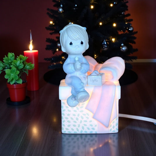 Precious Moments Enesco Lighted Gift Figurine – Boy Praying – 1991