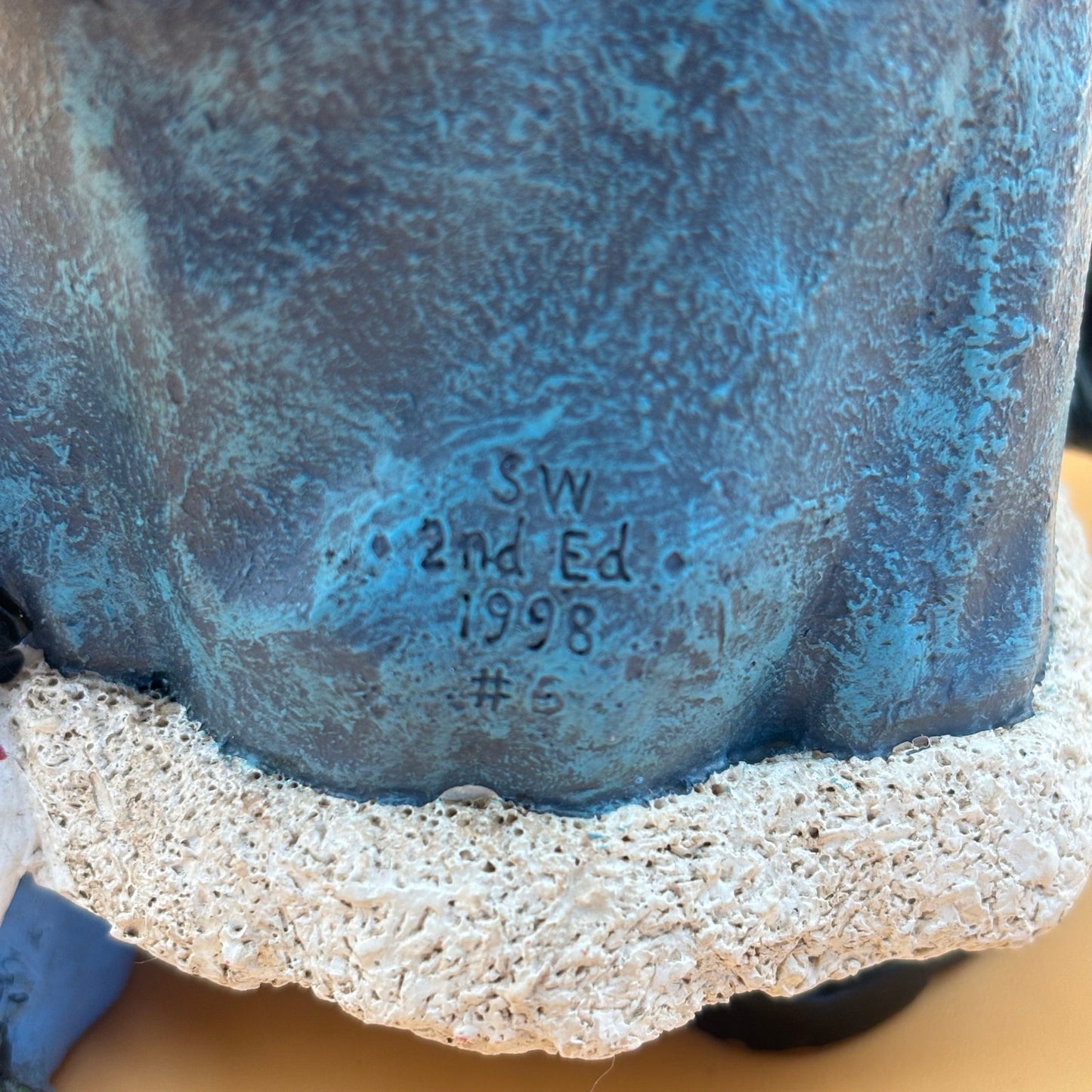 Lang & Wise Classic Santa by Susan Winget – “Santa’s Blue Coat” 1998 Figurine