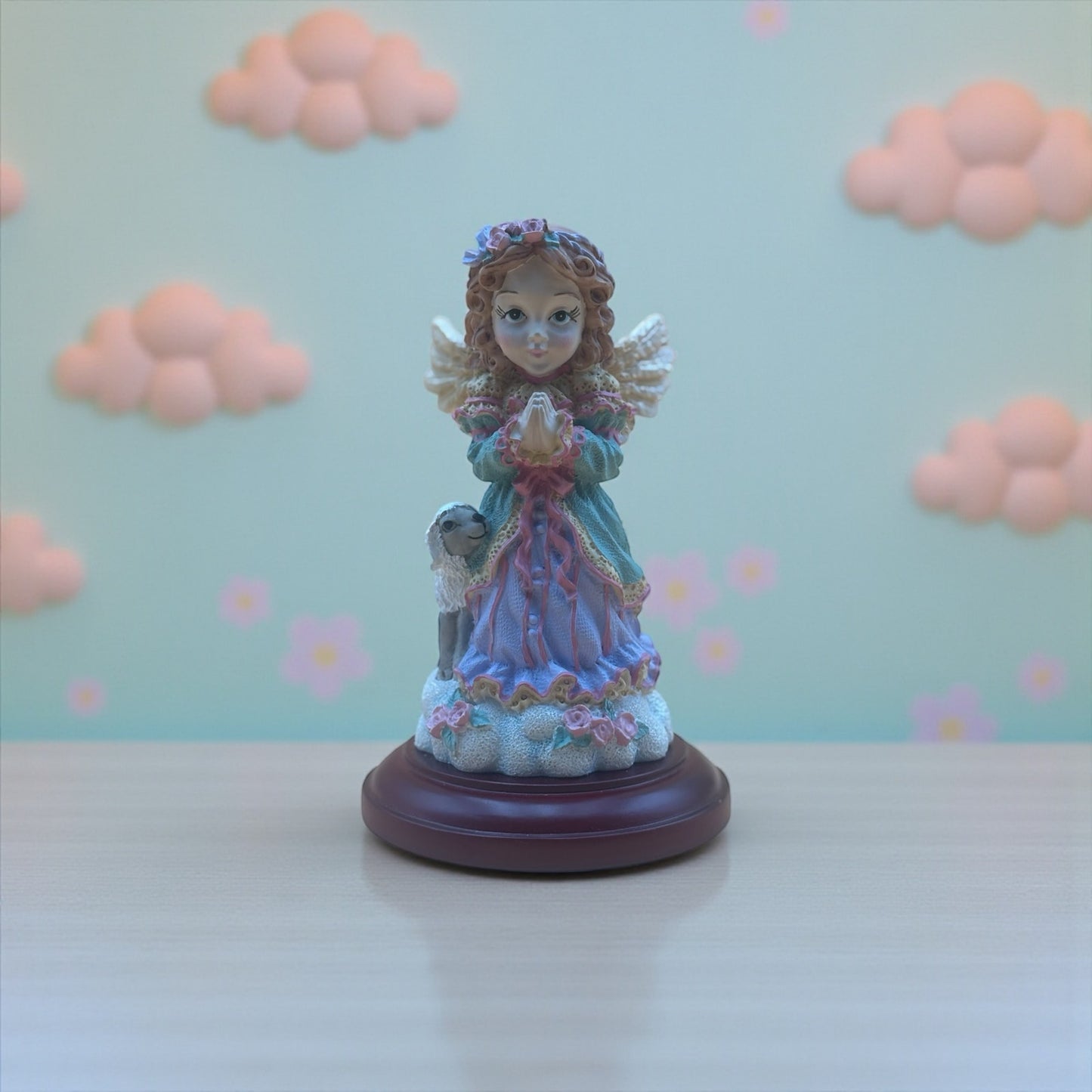 Christmas Around the World “The Praying Angel” – 1999 Angelic Virtues Series