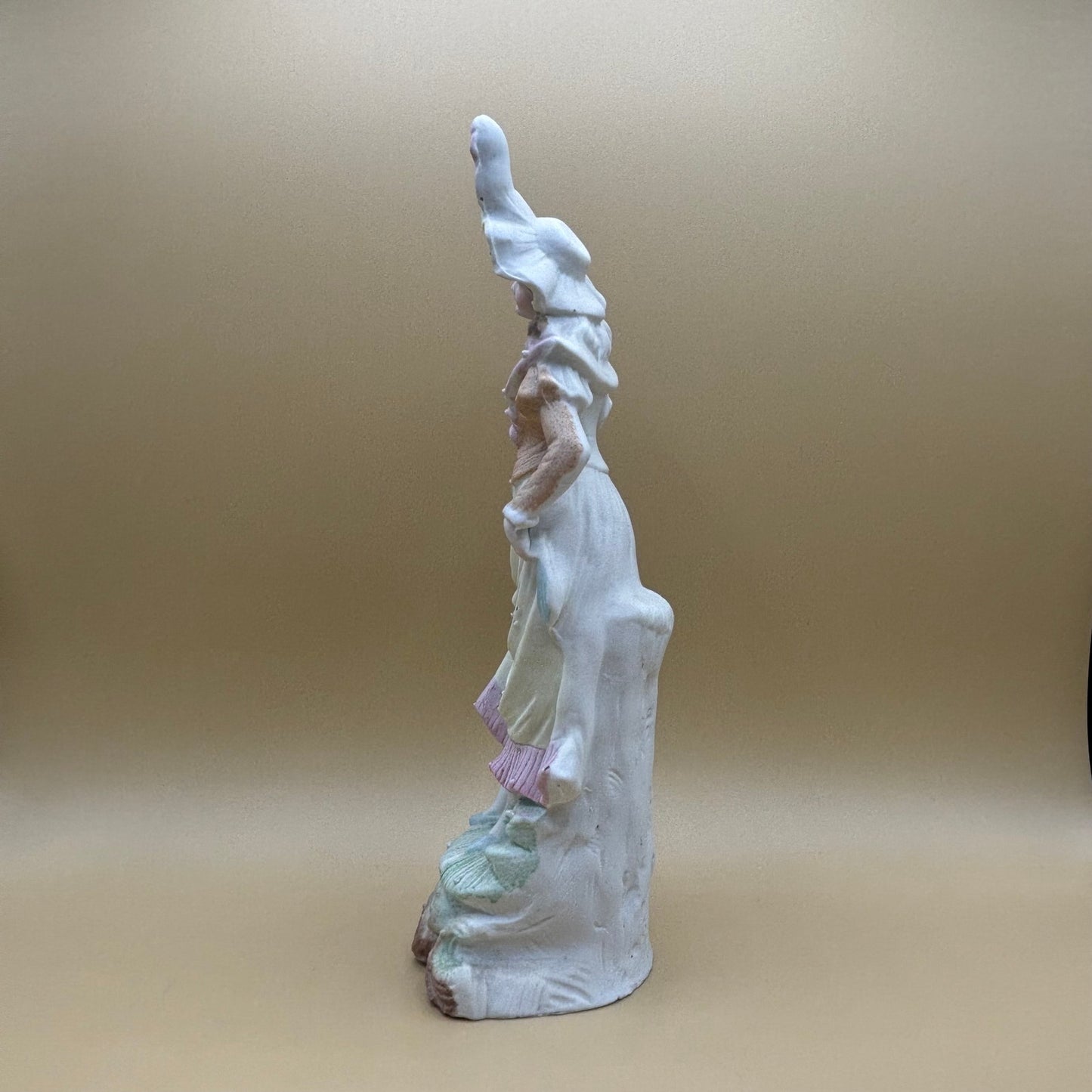 VTG Victorian Lady Figurine with Feathered Hat