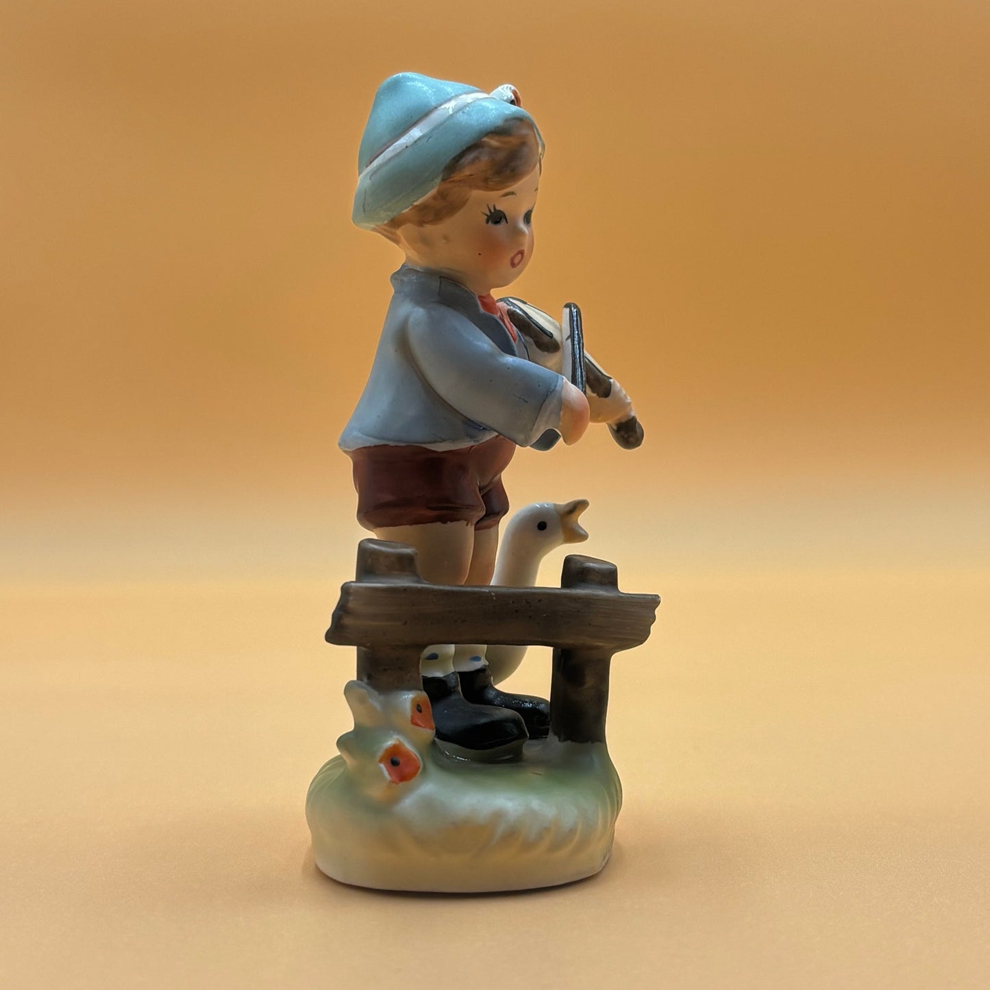 Vintage Erich Stauffer Boy with Fiddle Figurine - 44/94