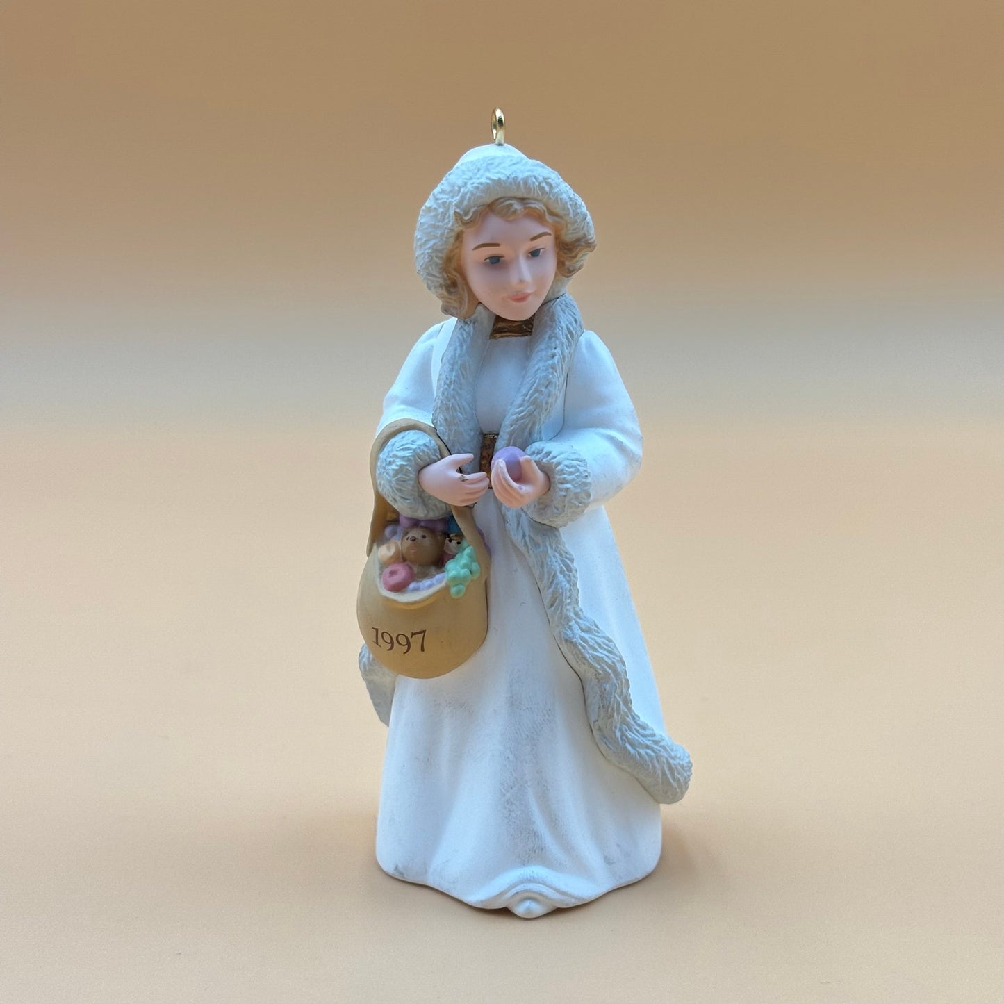 1997 Hallmark Keepsake “Kolyada” Ornament – Christmas Visitors Series