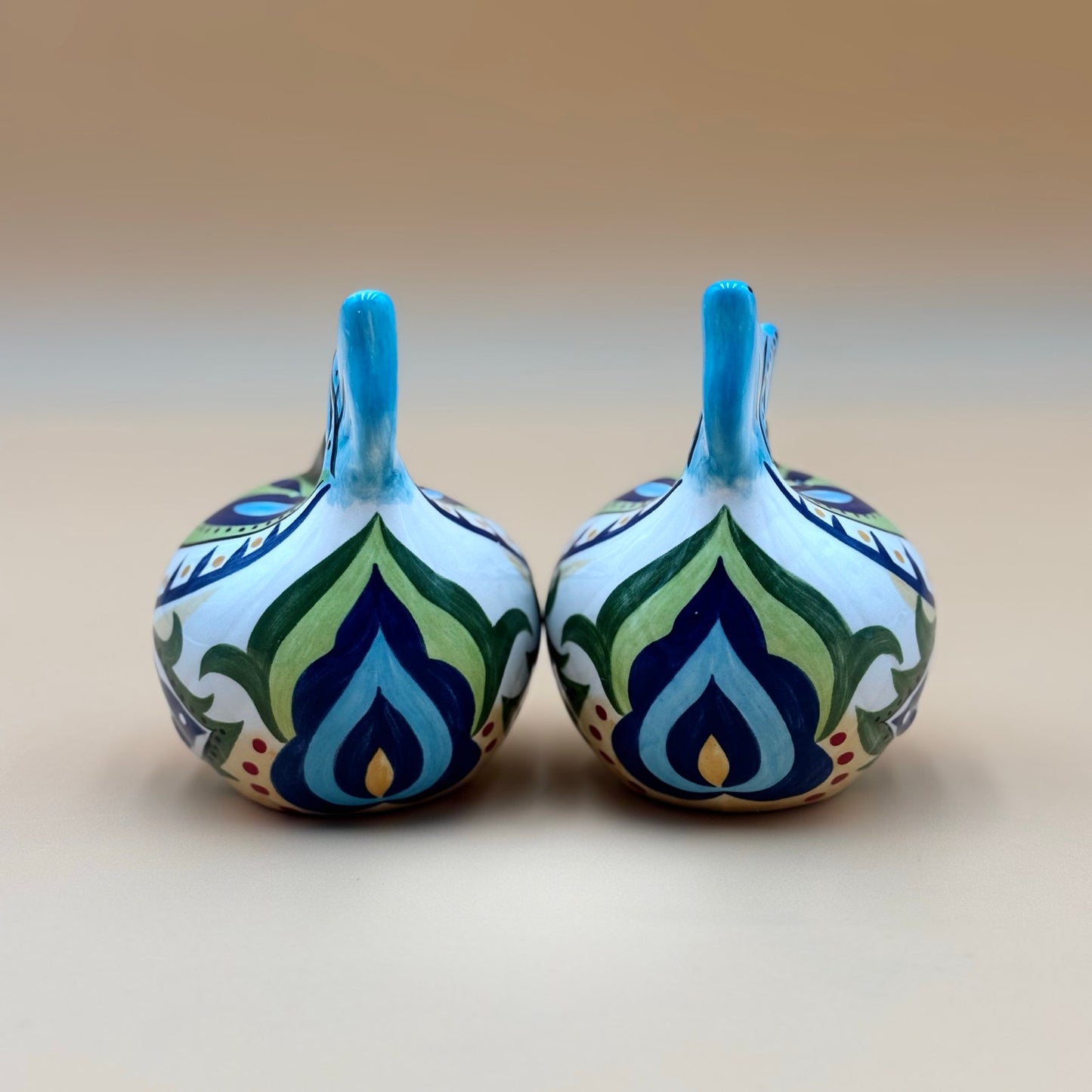 Kissing Fish Salt & Pepper Shakers — Retro Ceramic Pair with Painted Eyelashes