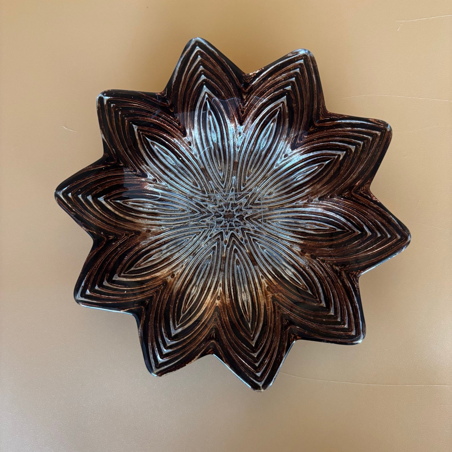Handmade Turkish Ceramic Star Plate – Point Gold & Silver Metallic Glaze