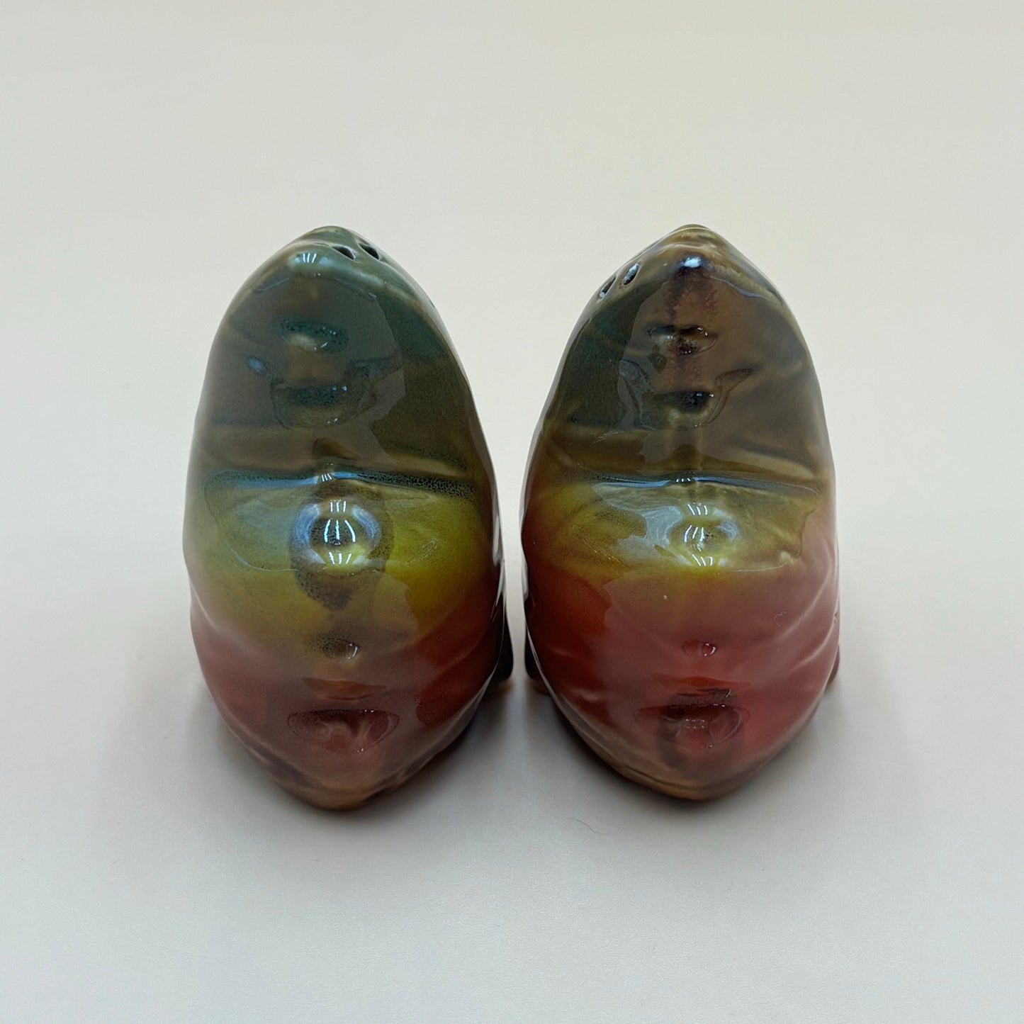 Vintage Maple Leaf Salt and Pepper Shakers