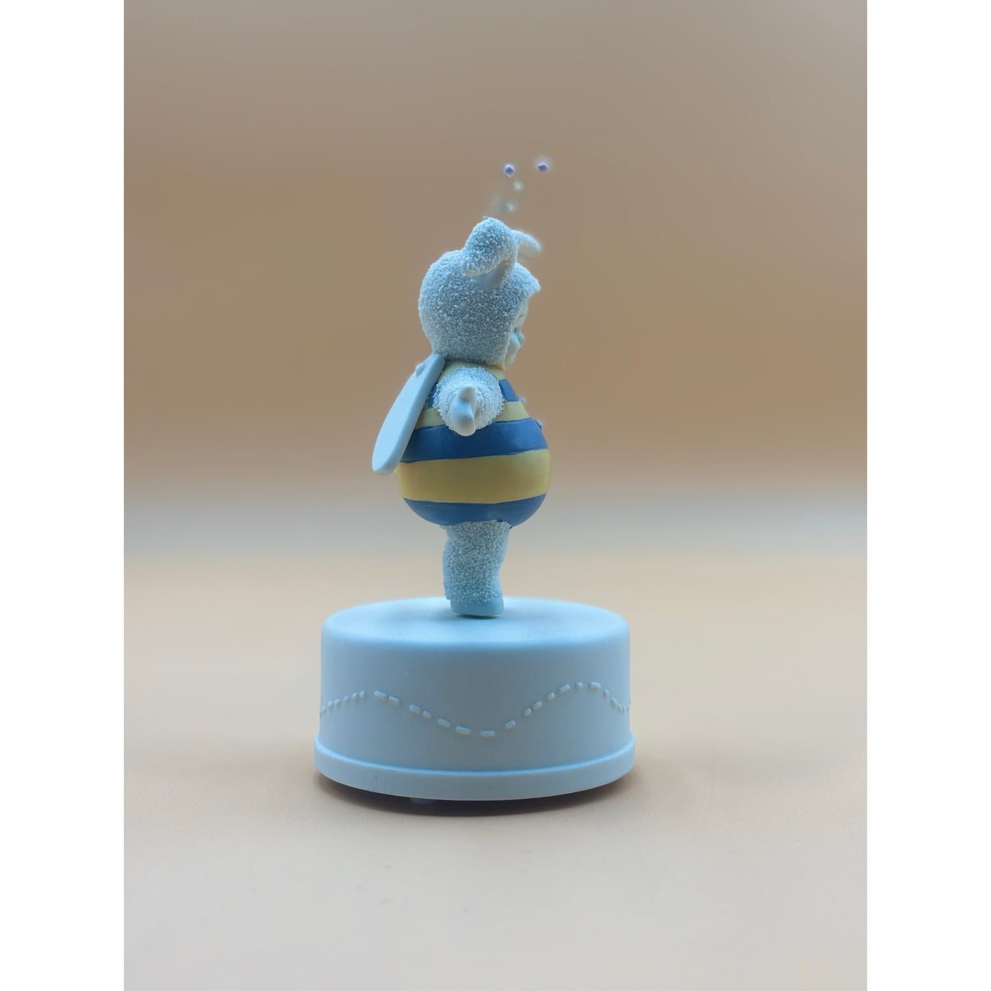 Department 56 Snowbabies “Bee Happy” Musical Figurine (2006)