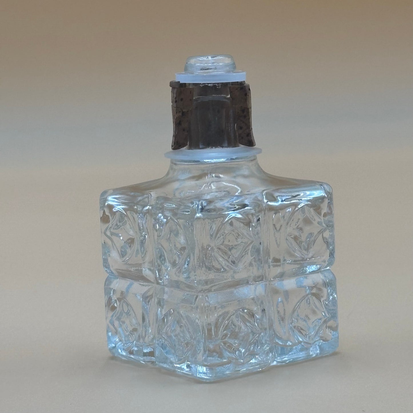 Vintage Clear Glass Diamond Cut Decanter - Elegant Barware