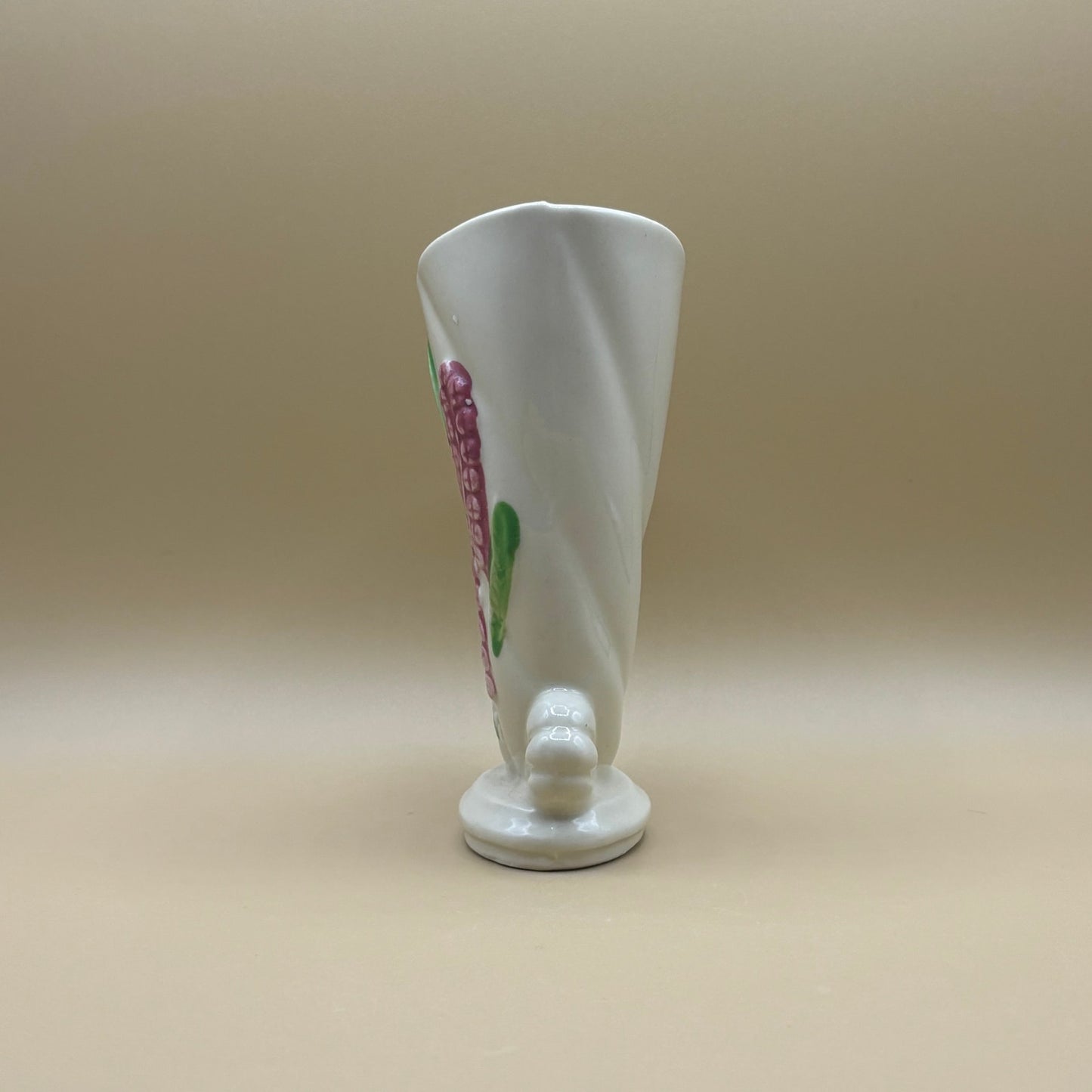 VTG Shawnee Pottery Cornucopia Bud Vase #1256 - Pink Floral USA