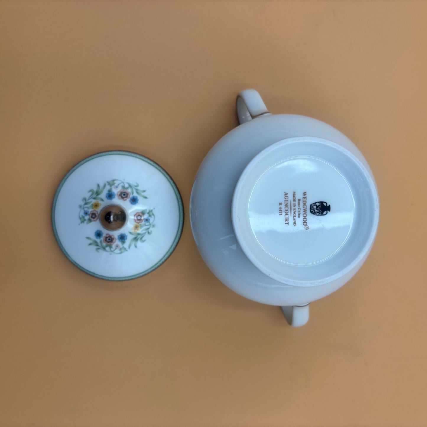 Wedgwood Agincourt bone china covered sugar bowl