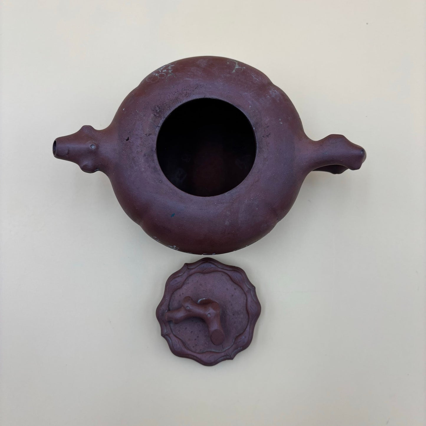 Antique Chinese Yixing-Style Red Clay Teapot Set – 4 Fair Cups & 4 Saucers with Etched Characters