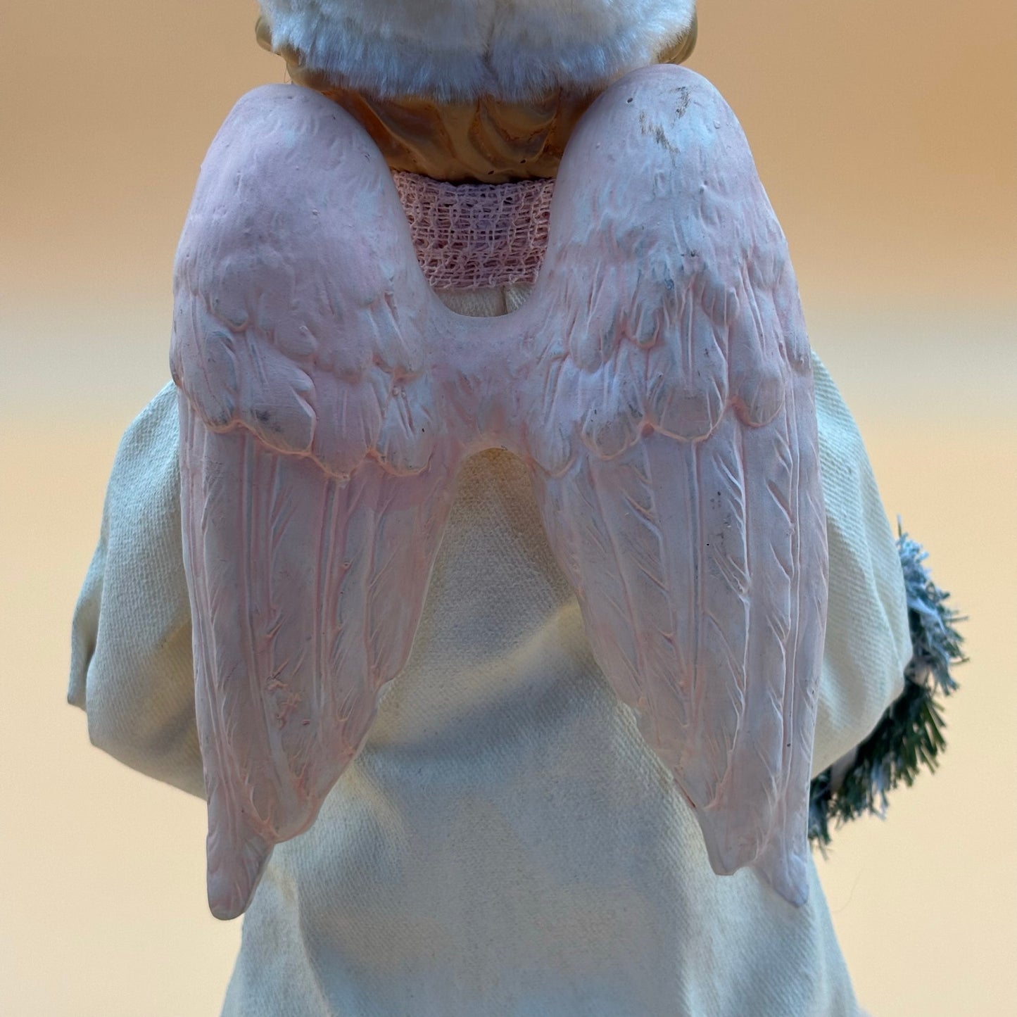 Russ Berrie Christmas Angel Figurine with Wreath – Made in the Philippines