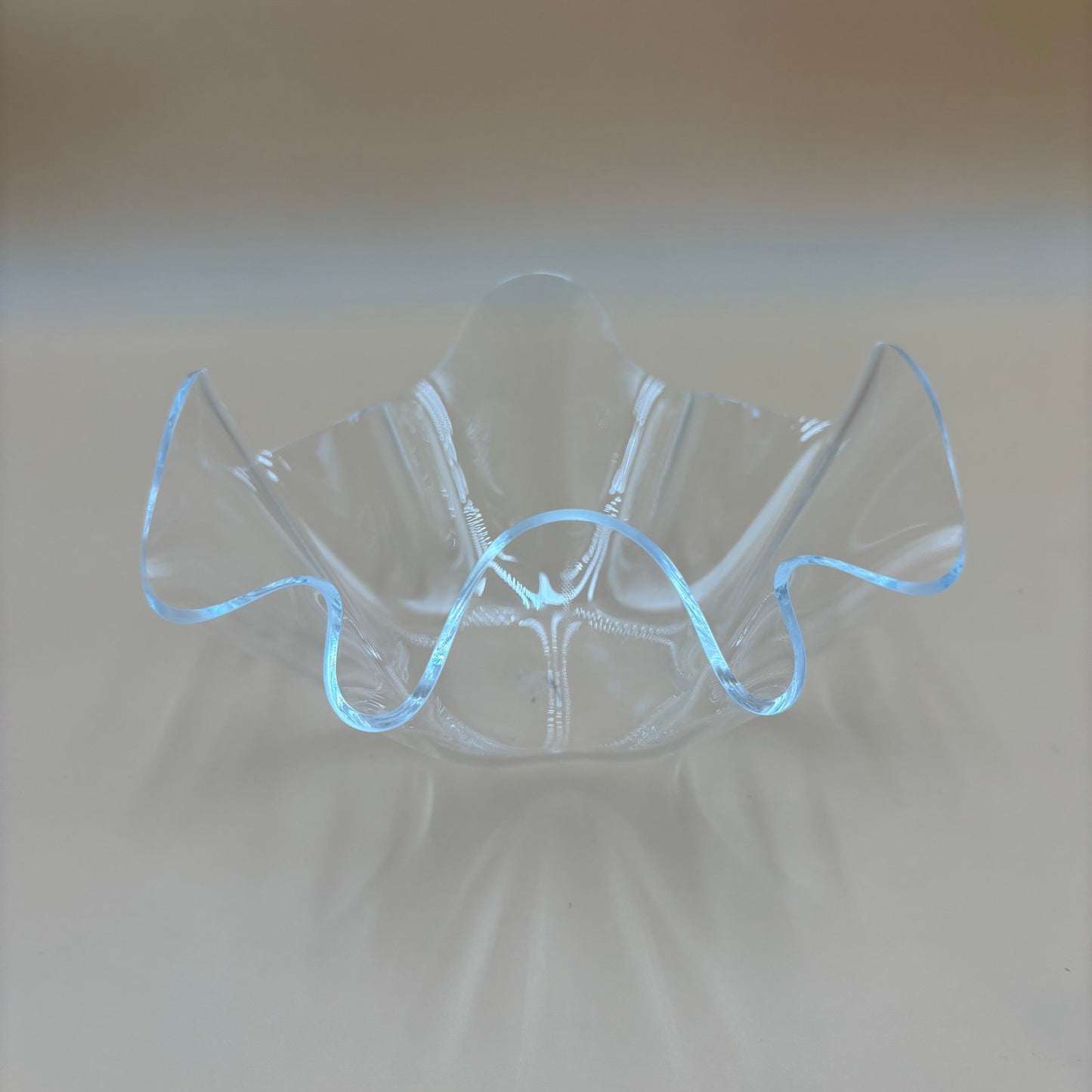 Set of 8 Vintage Acrylic Handkerchief Bowls - Made in Taiwan