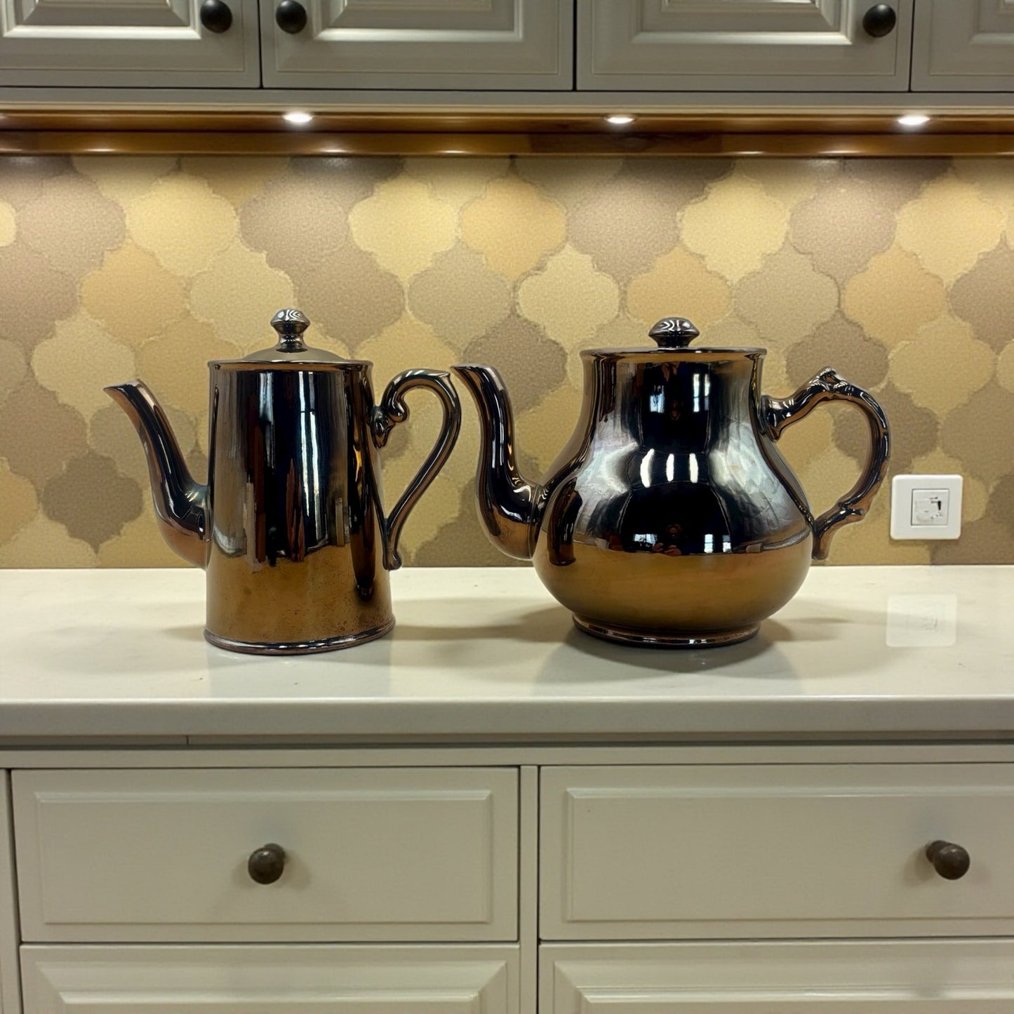 Gibson & Sons England Copper Lusterware Teapot & Coffee Pot Set – Smooth Finish