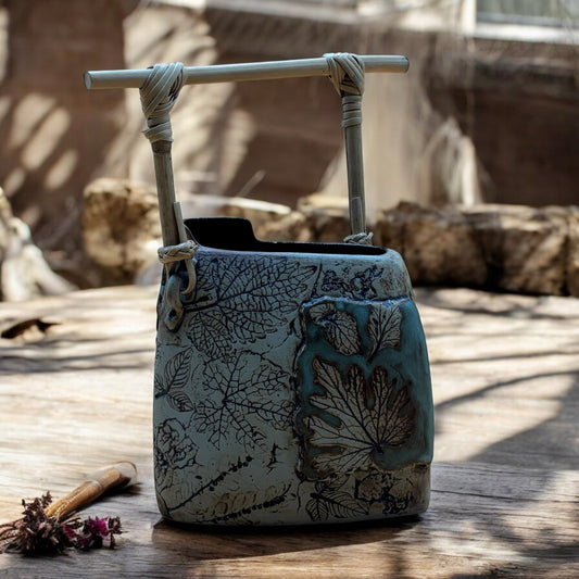 TENMOKU Malaysia Handicraft Pottery Vase with Bamboo Handle – Leaf Design