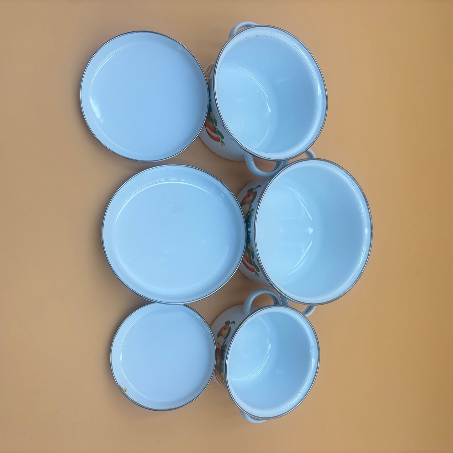 Set of 3 Decorative Apple Enamel Pots – Made in Indonesia