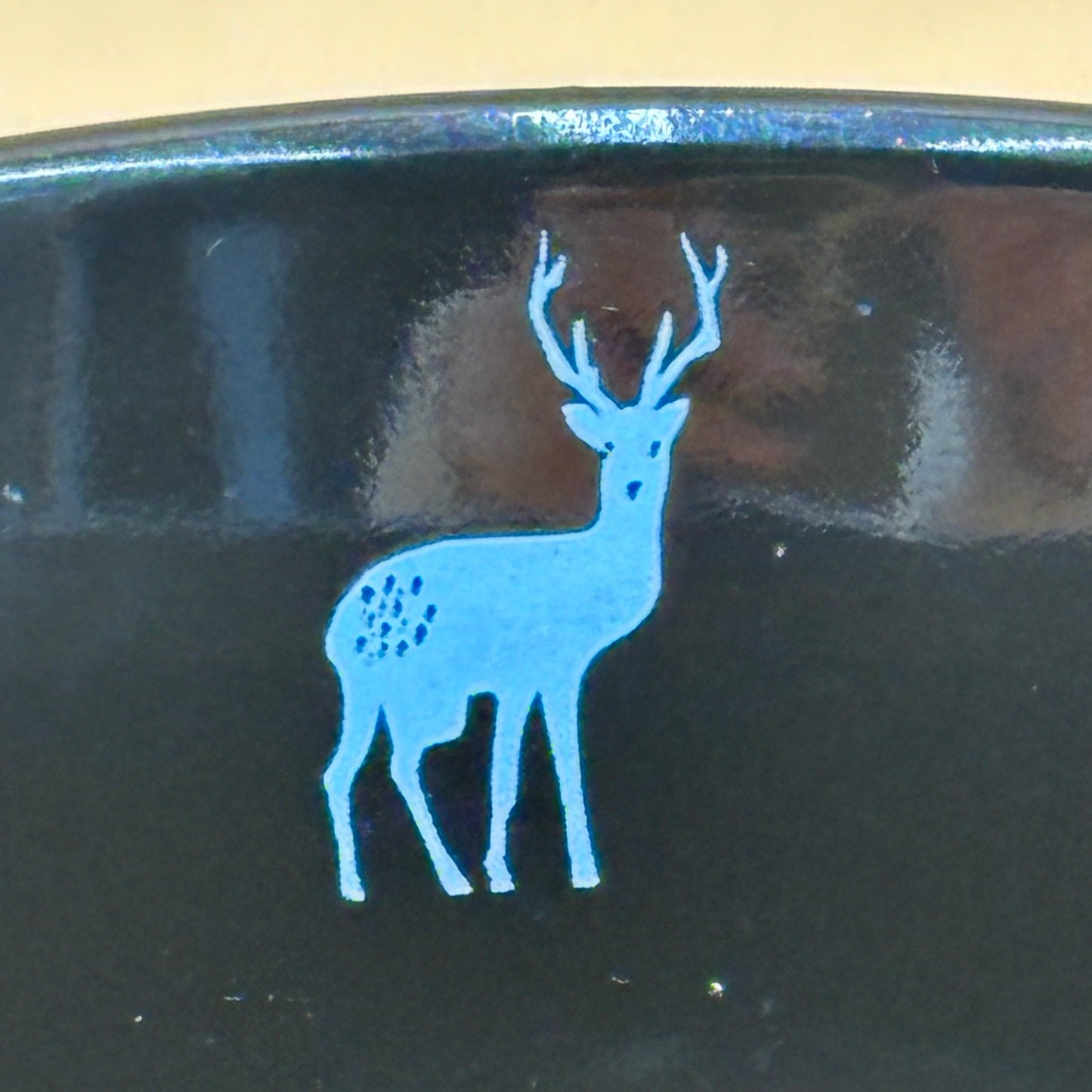 Vintage Holiday Latte Mug – Gold Pine Trees & Deer – 18oz Morris National