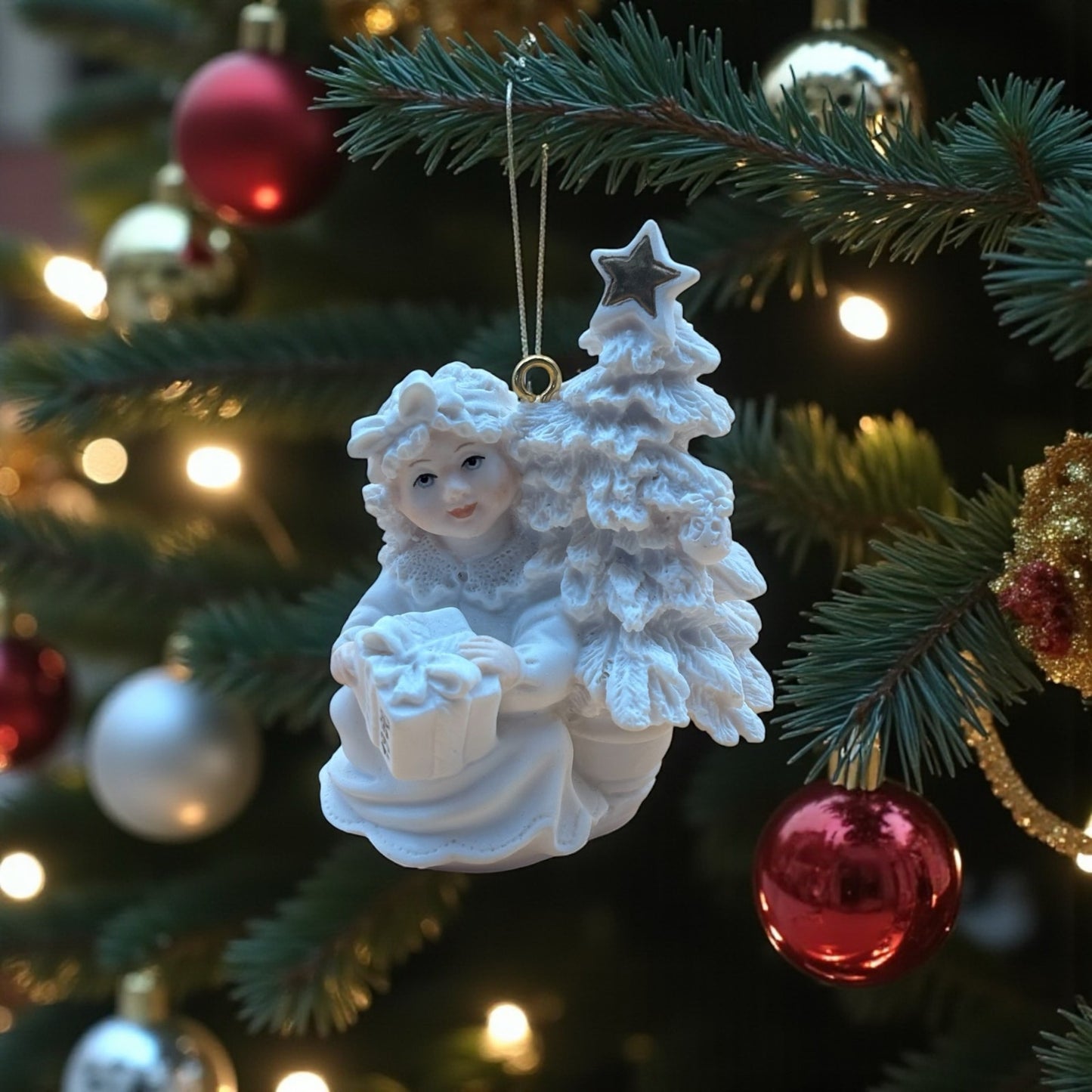 Giuseppe Armani Girl with Christmas Tree 1998 Eve Ornament - Made in Italy