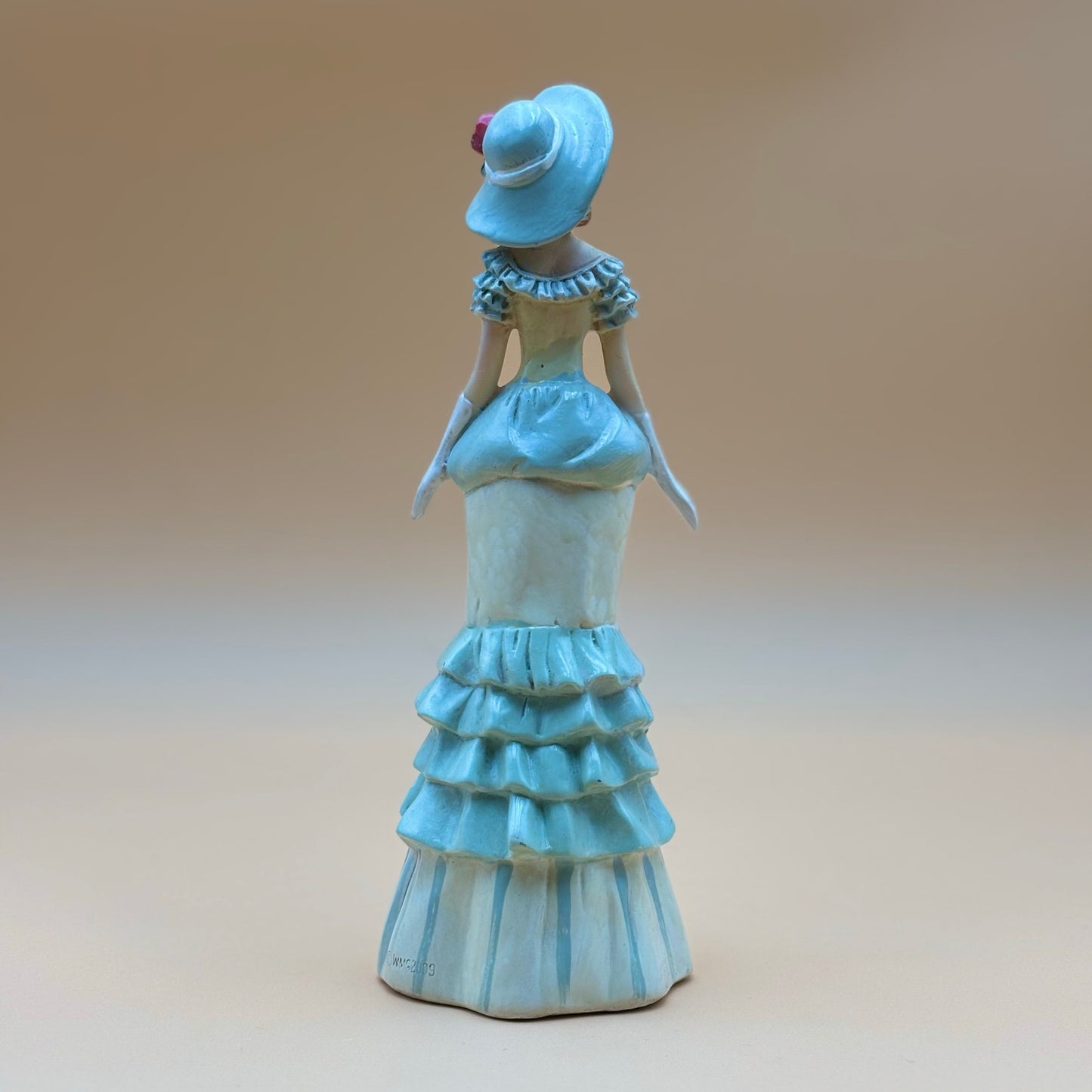 Southern Belle Bisque Figurine Elegant Vintage Lady (WMC 2009)