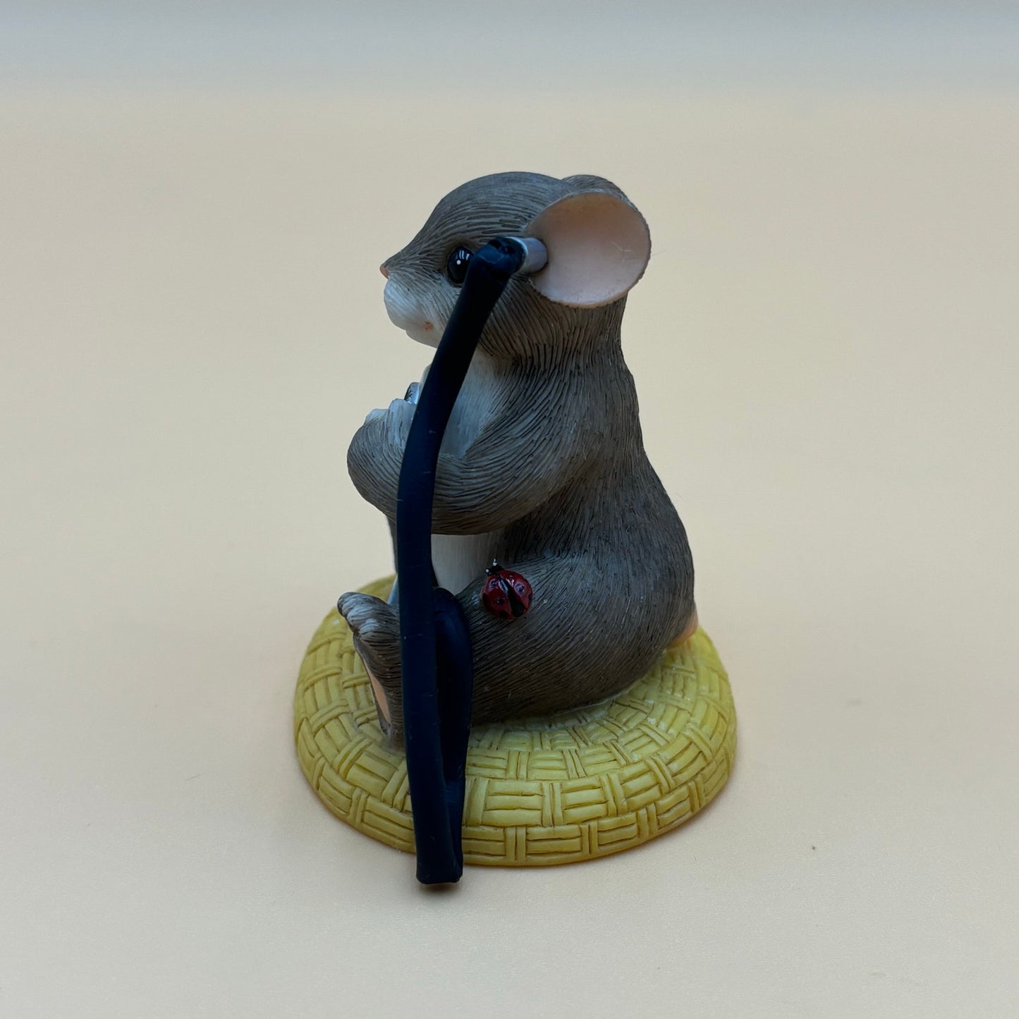 Charming Tails "Listen To Your Heart" Figurine #89/152 - With Box