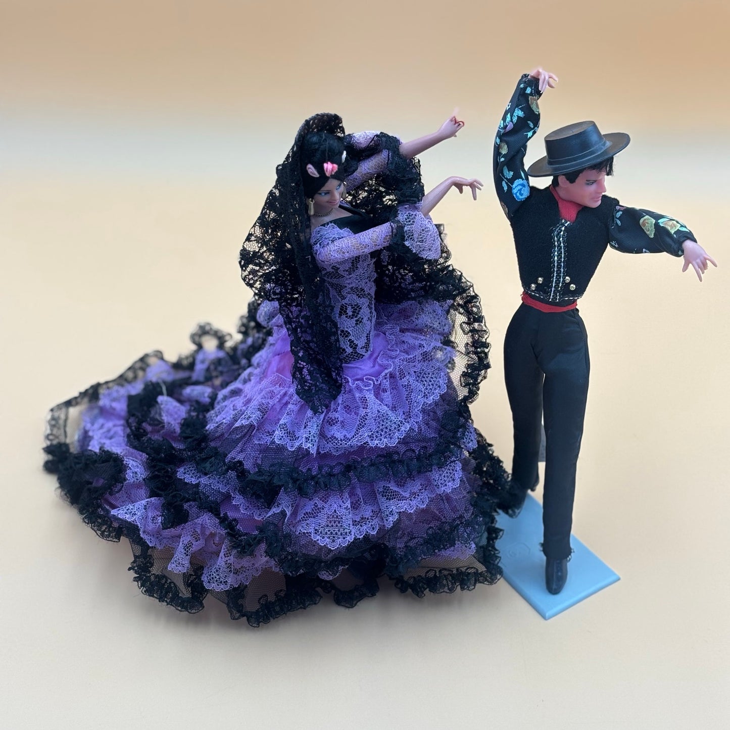 Marin Chiclana Spanish Flamenco Dancer Couple Figurines – Made in Spain